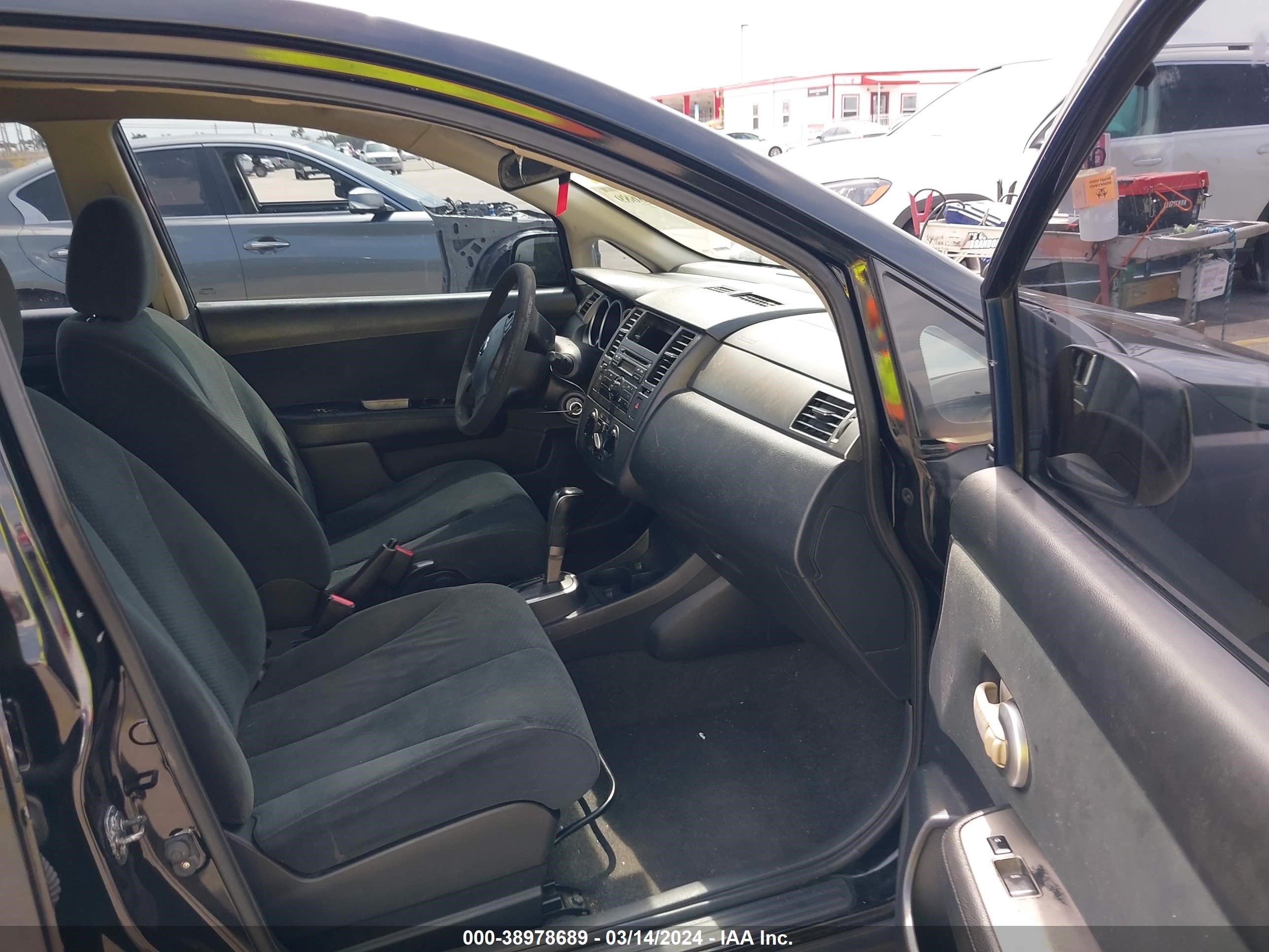 Photo 4 VIN: 3N1BC1CP6BL407439 - NISSAN VERSA 