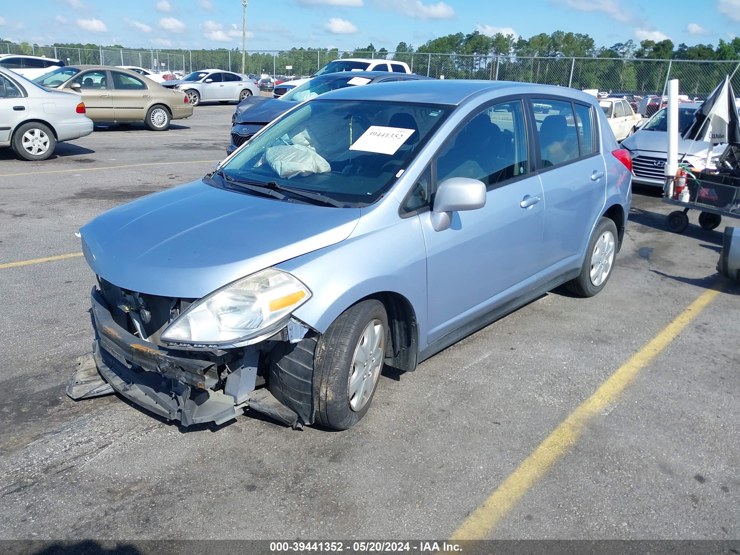 Photo 1 VIN: 3N1BC1CP6BL510411 - NISSAN VERSA 