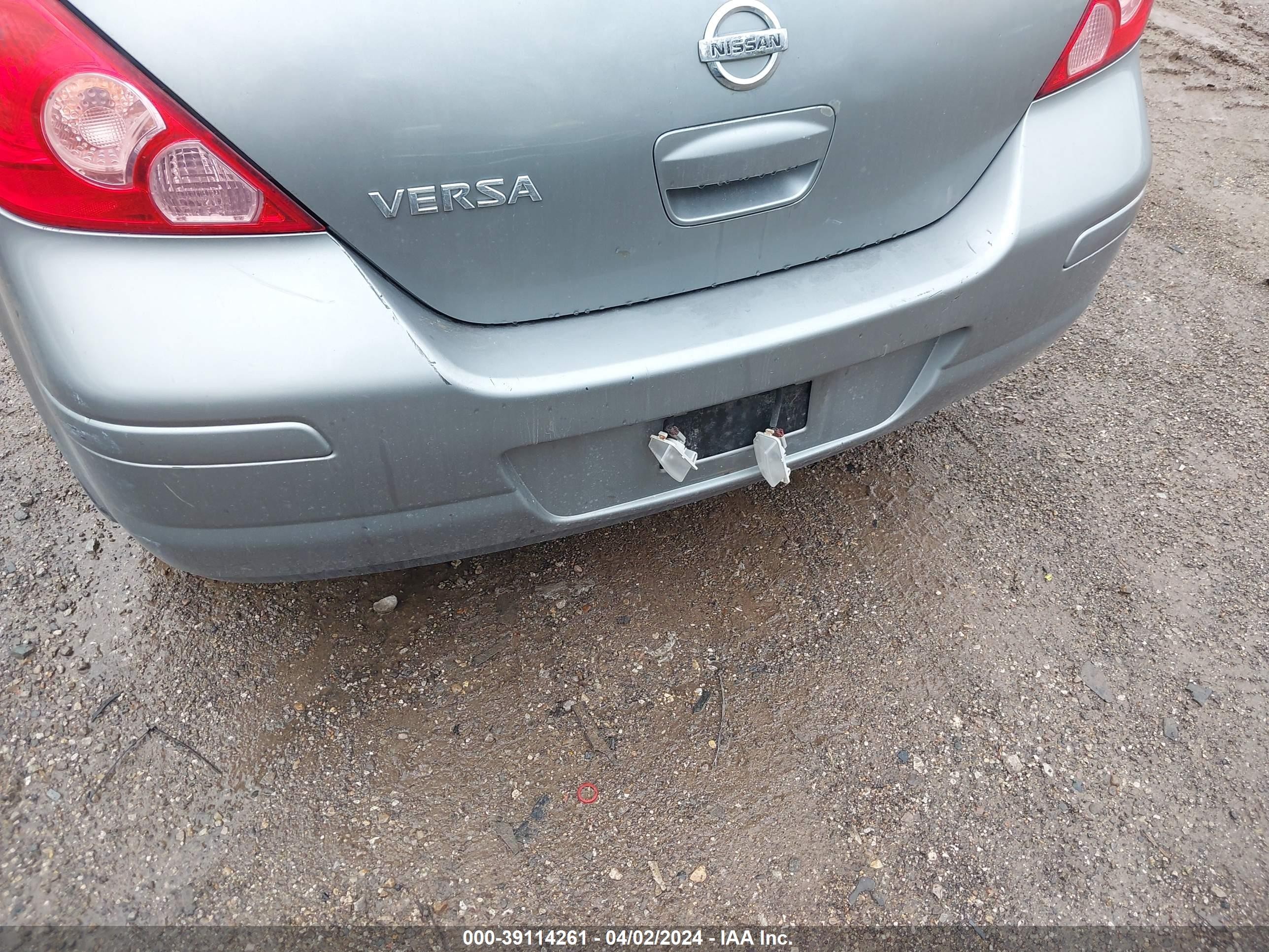 Photo 12 VIN: 3N1BC1CP7AL357911 - NISSAN VERSA 