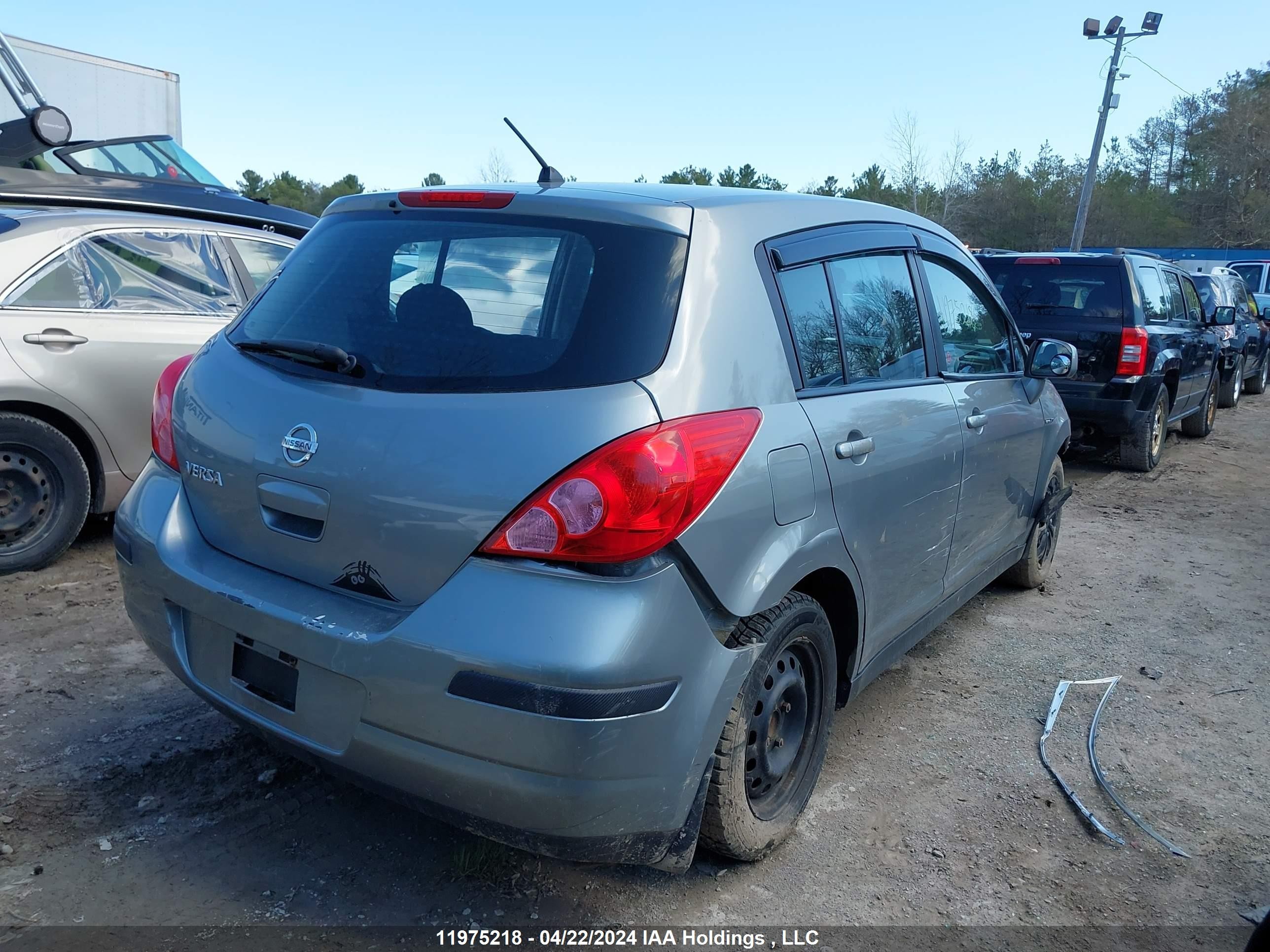 Photo 3 VIN: 3N1BC1CP7AL400899 - NISSAN VERSA 