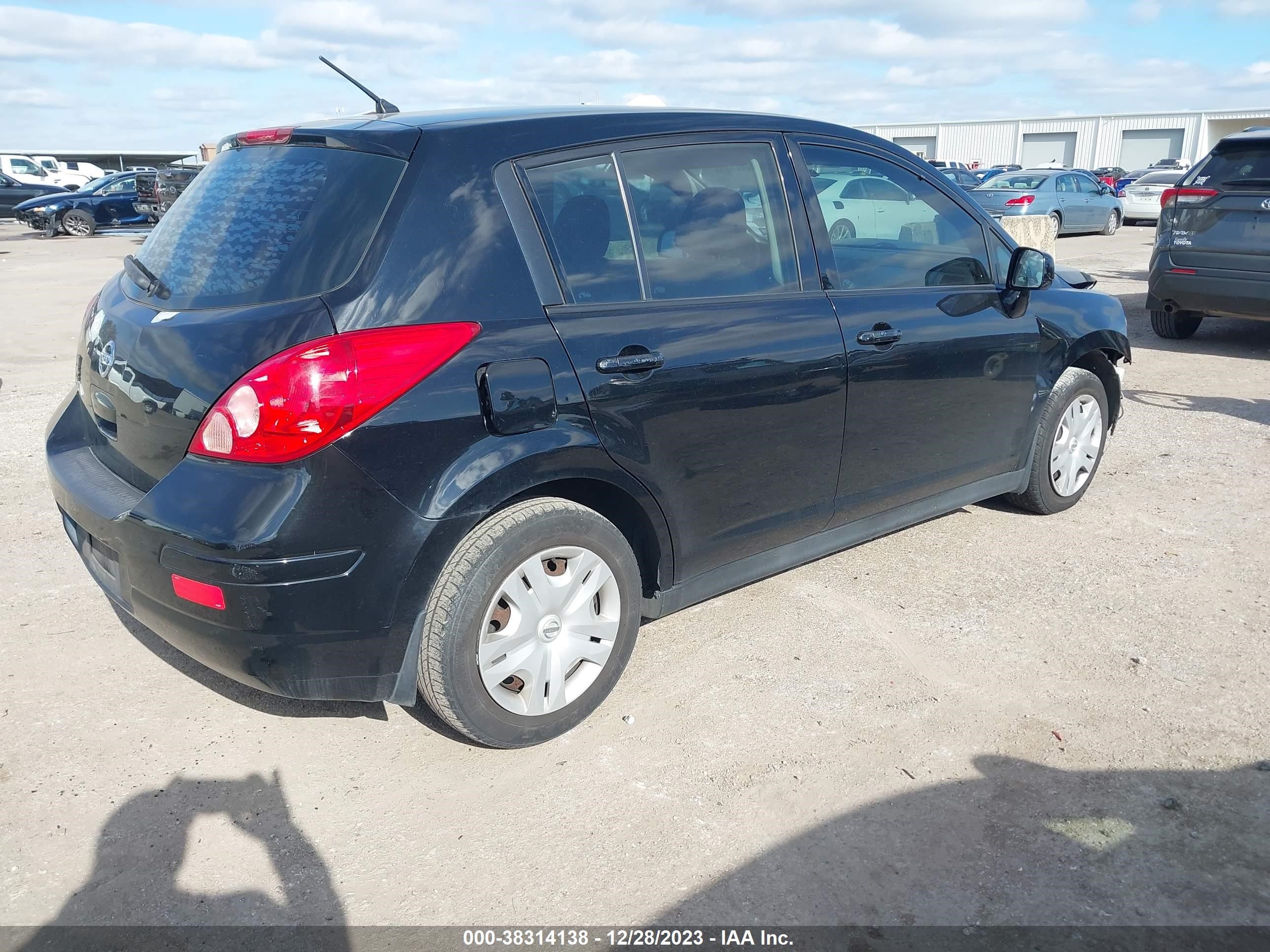 Photo 3 VIN: 3N1BC1CP7BL409040 - NISSAN VERSA 