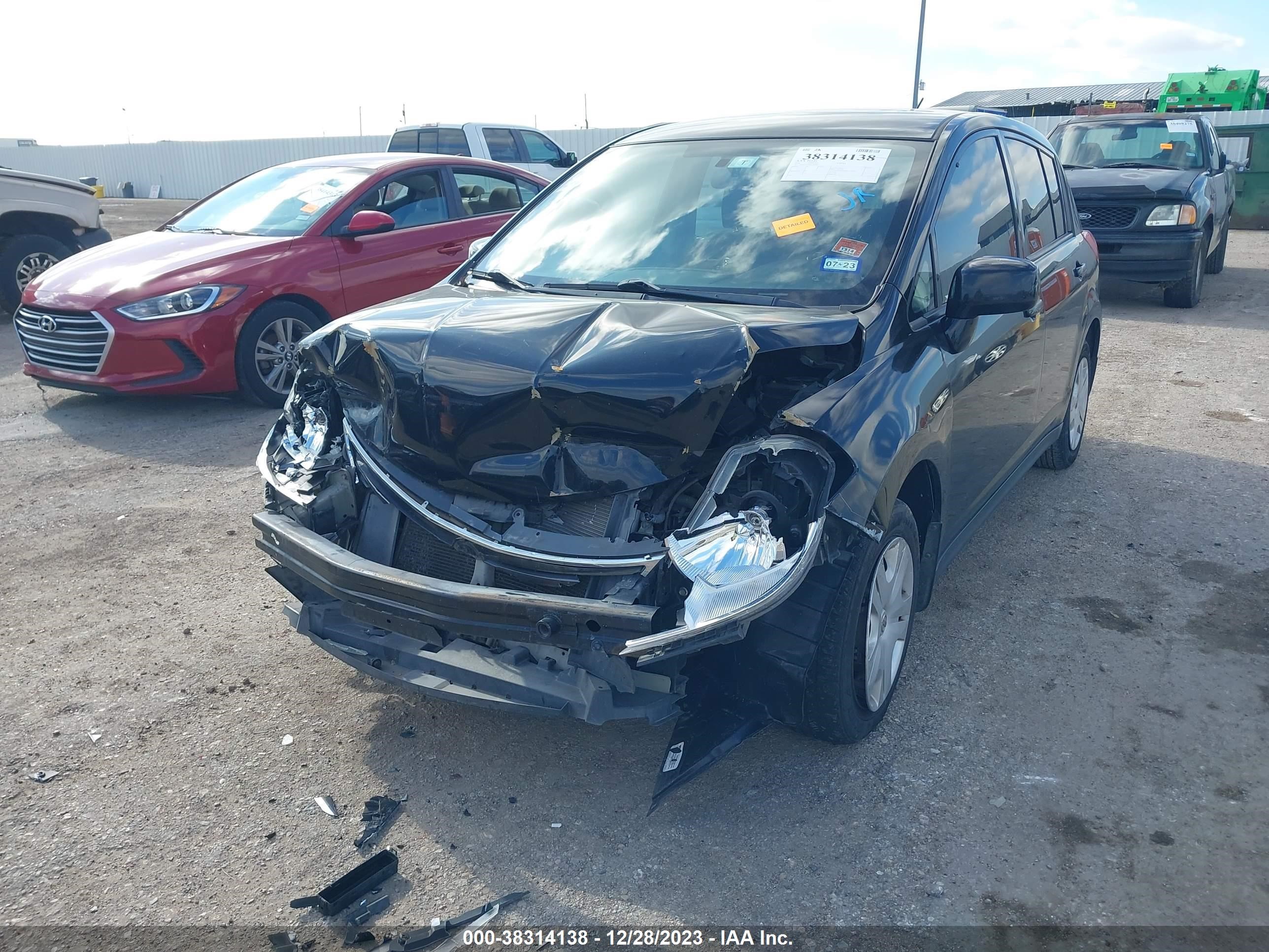 Photo 5 VIN: 3N1BC1CP7BL409040 - NISSAN VERSA 