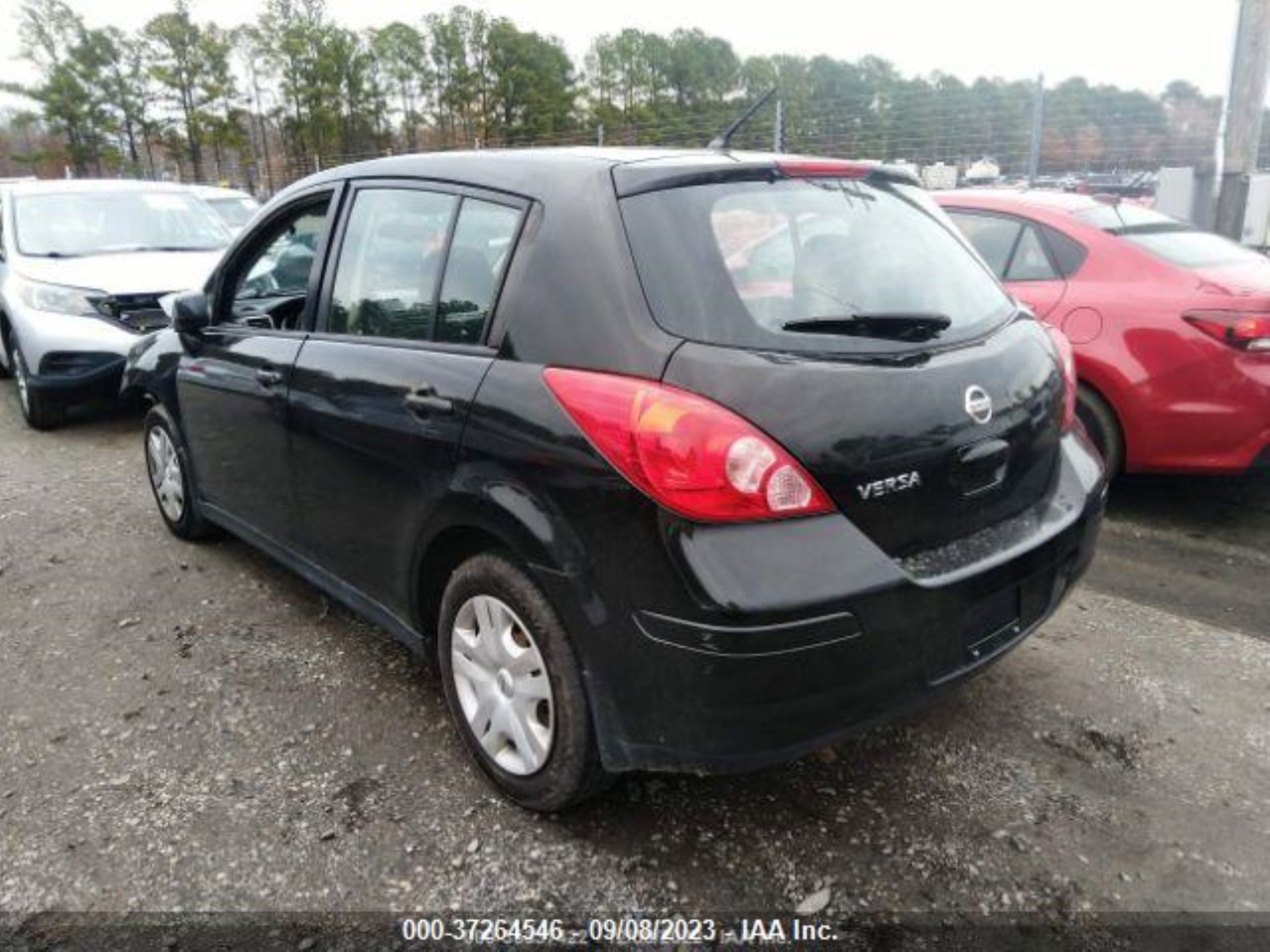 Photo 2 VIN: 3N1BC1CP7BL410771 - NISSAN VERSA 