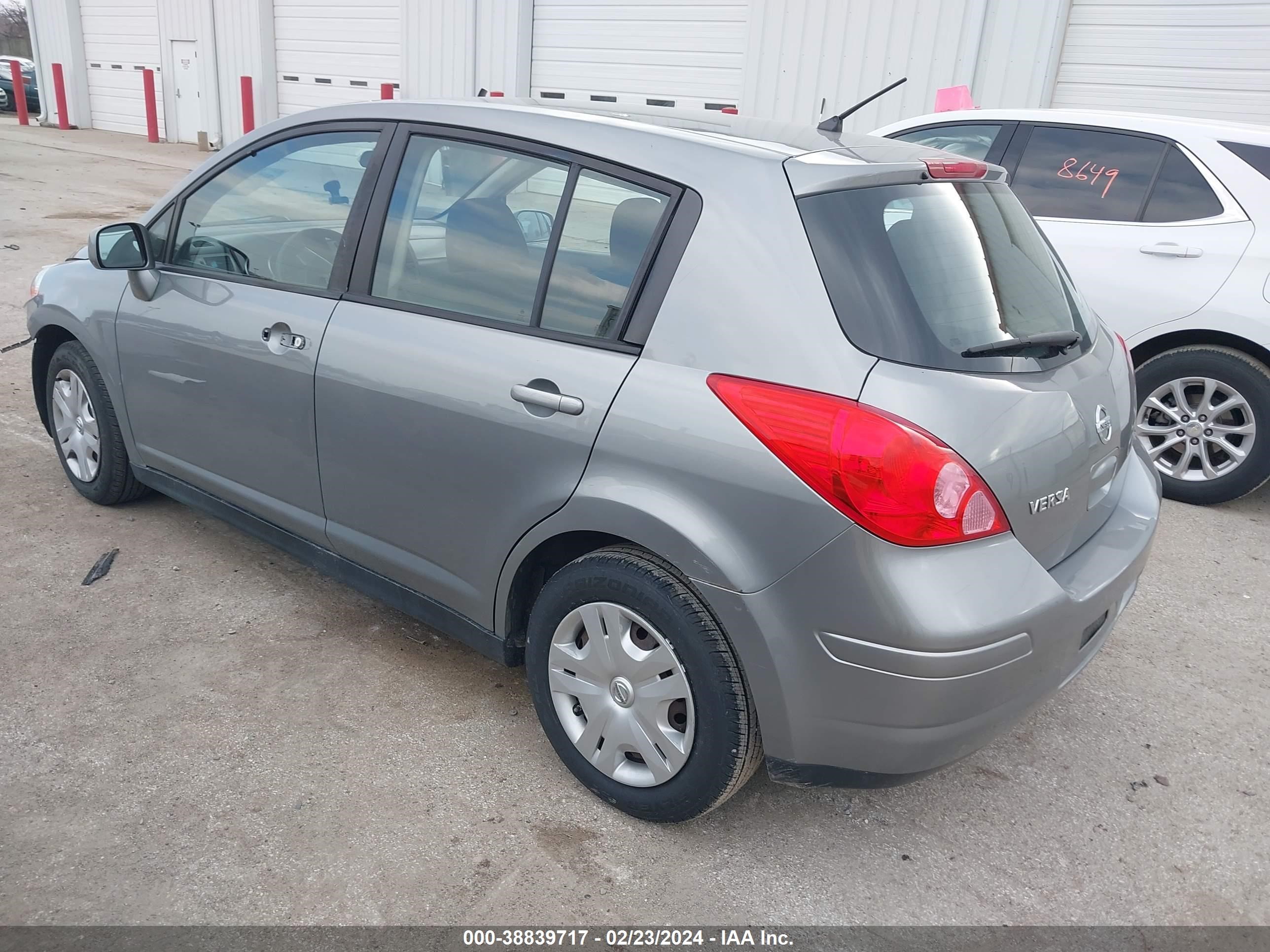 Photo 2 VIN: 3N1BC1CP7CK813589 - NISSAN VERSA 