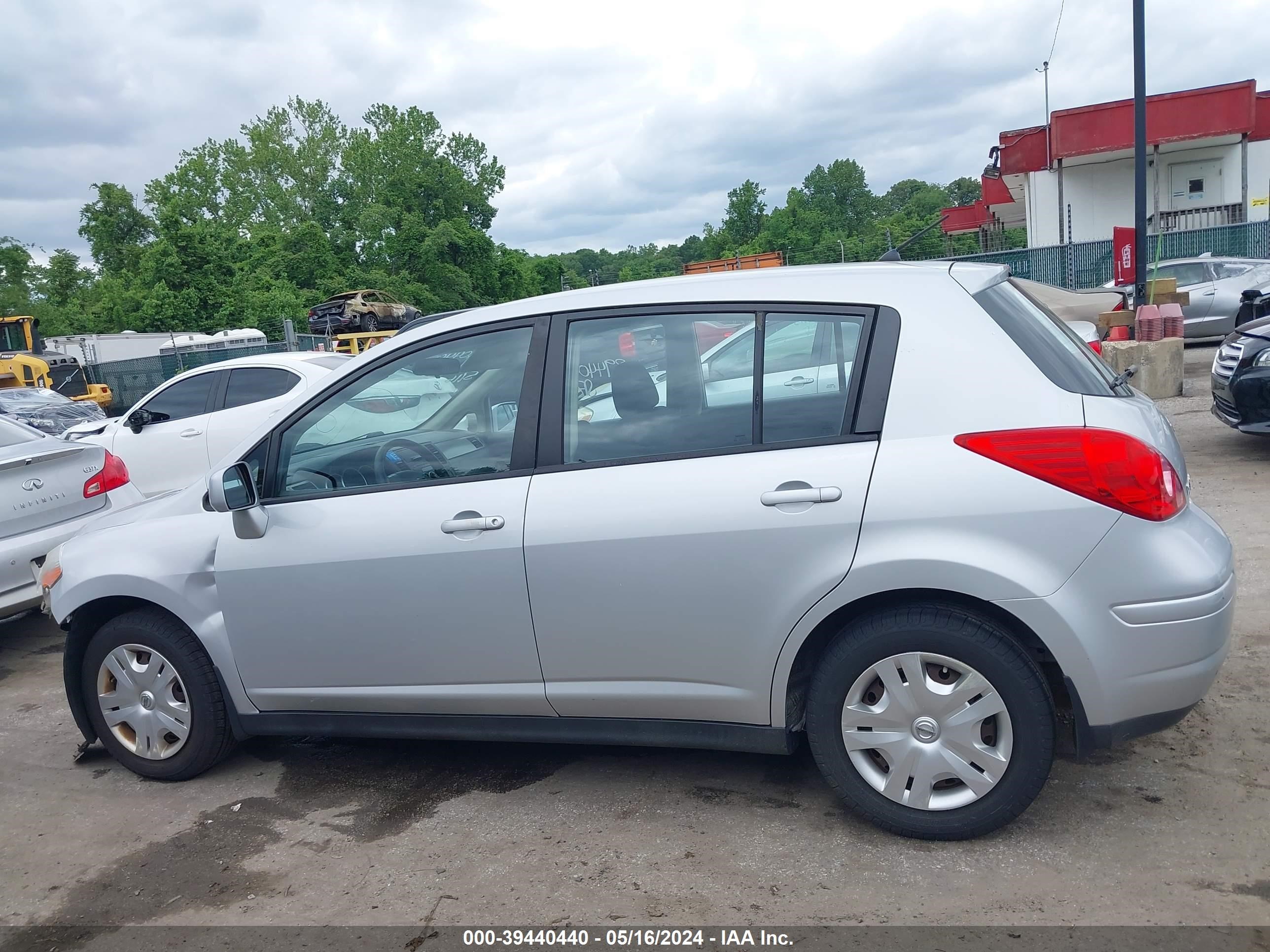 Photo 14 VIN: 3N1BC1CP8AL447259 - NISSAN VERSA 