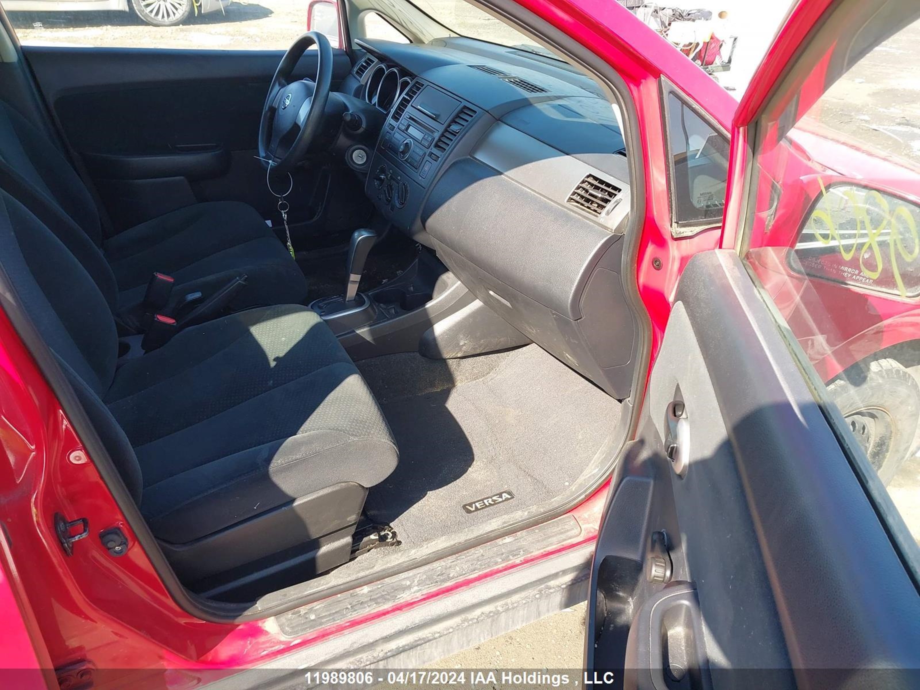 Photo 4 VIN: 3N1BC1CP8BL386626 - NISSAN VERSA 