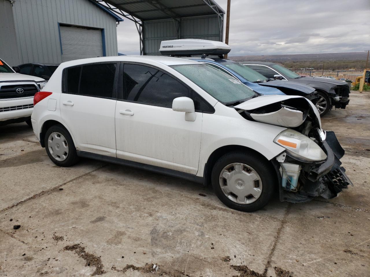 Photo 3 VIN: 3N1BC1CP8BL507588 - NISSAN VERSA 