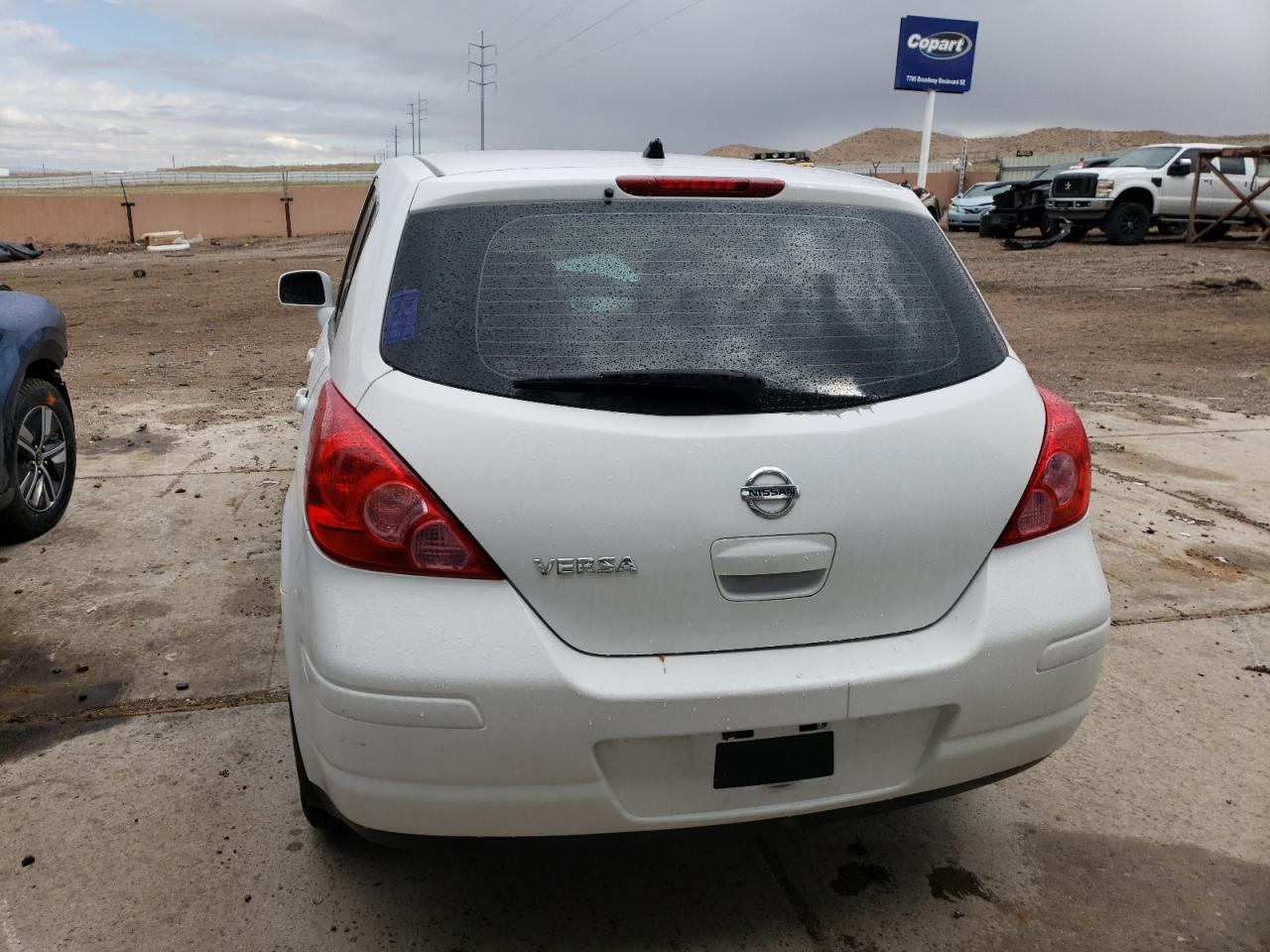 Photo 5 VIN: 3N1BC1CP8BL507588 - NISSAN VERSA 