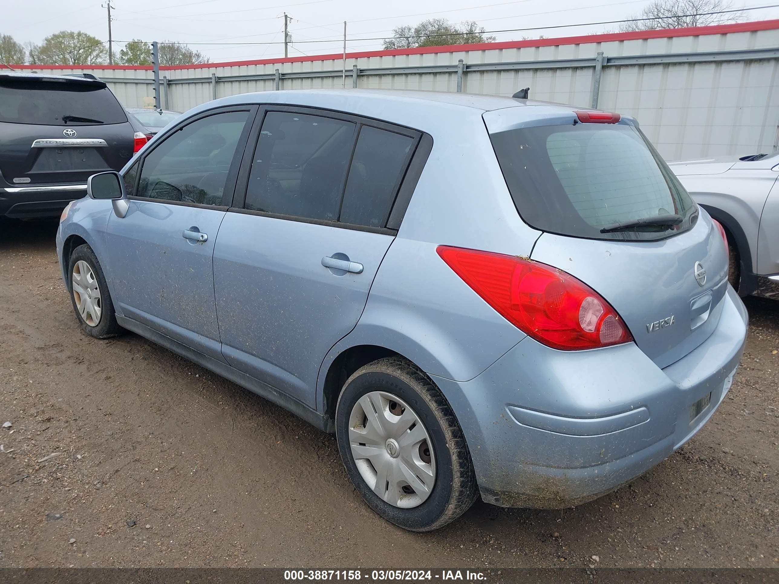 Photo 2 VIN: 3N1BC1CP9AL466046 - NISSAN VERSA 