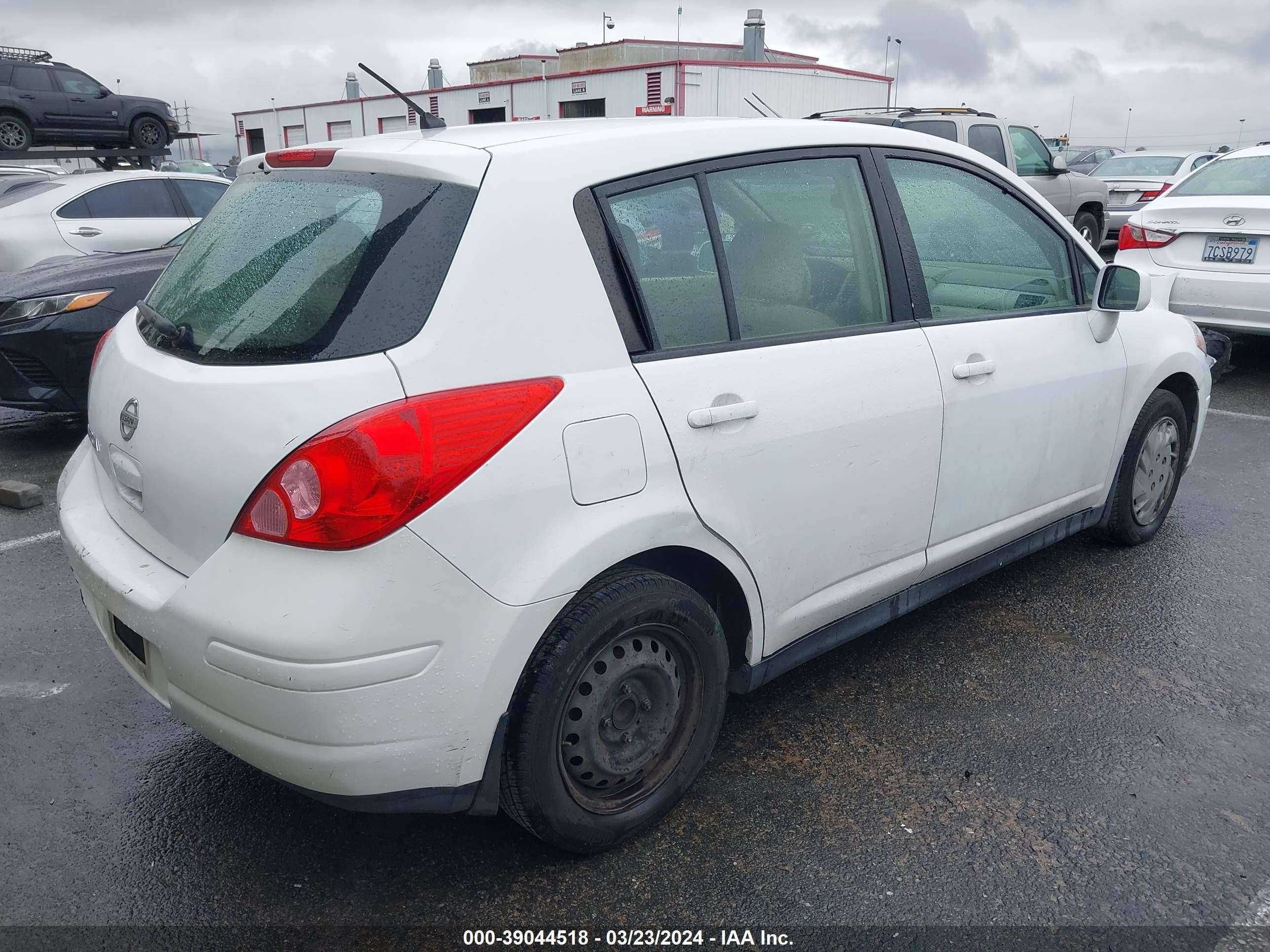 Photo 3 VIN: 3N1BC1CP9CK249072 - NISSAN VERSA 