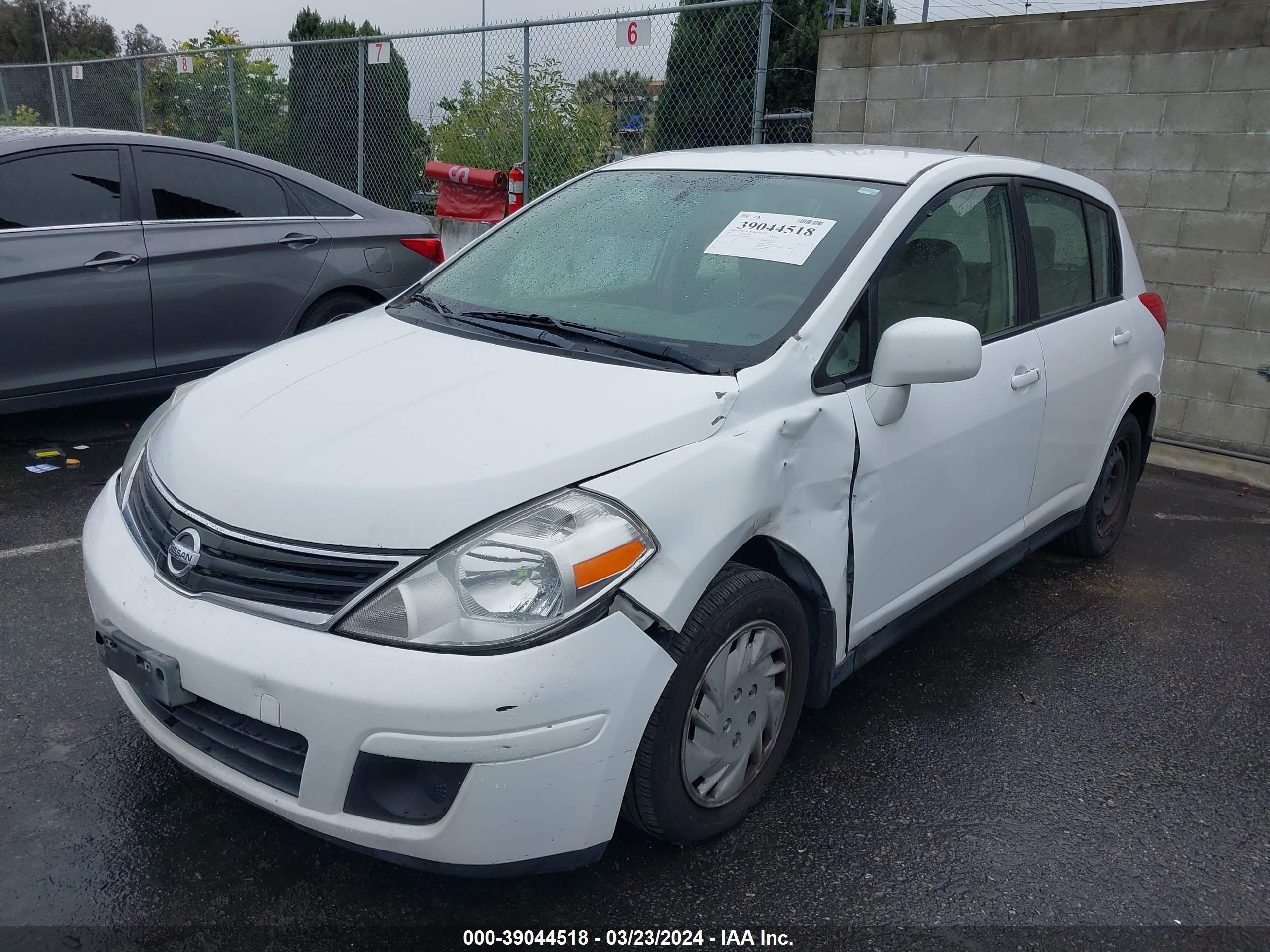 Photo 5 VIN: 3N1BC1CP9CK249072 - NISSAN VERSA 