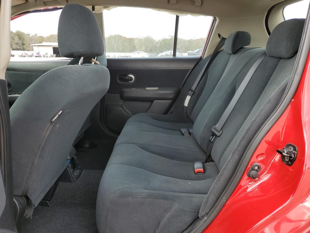 Photo 9 VIN: 3N1BC1CPXAL355120 - NISSAN VERSA 