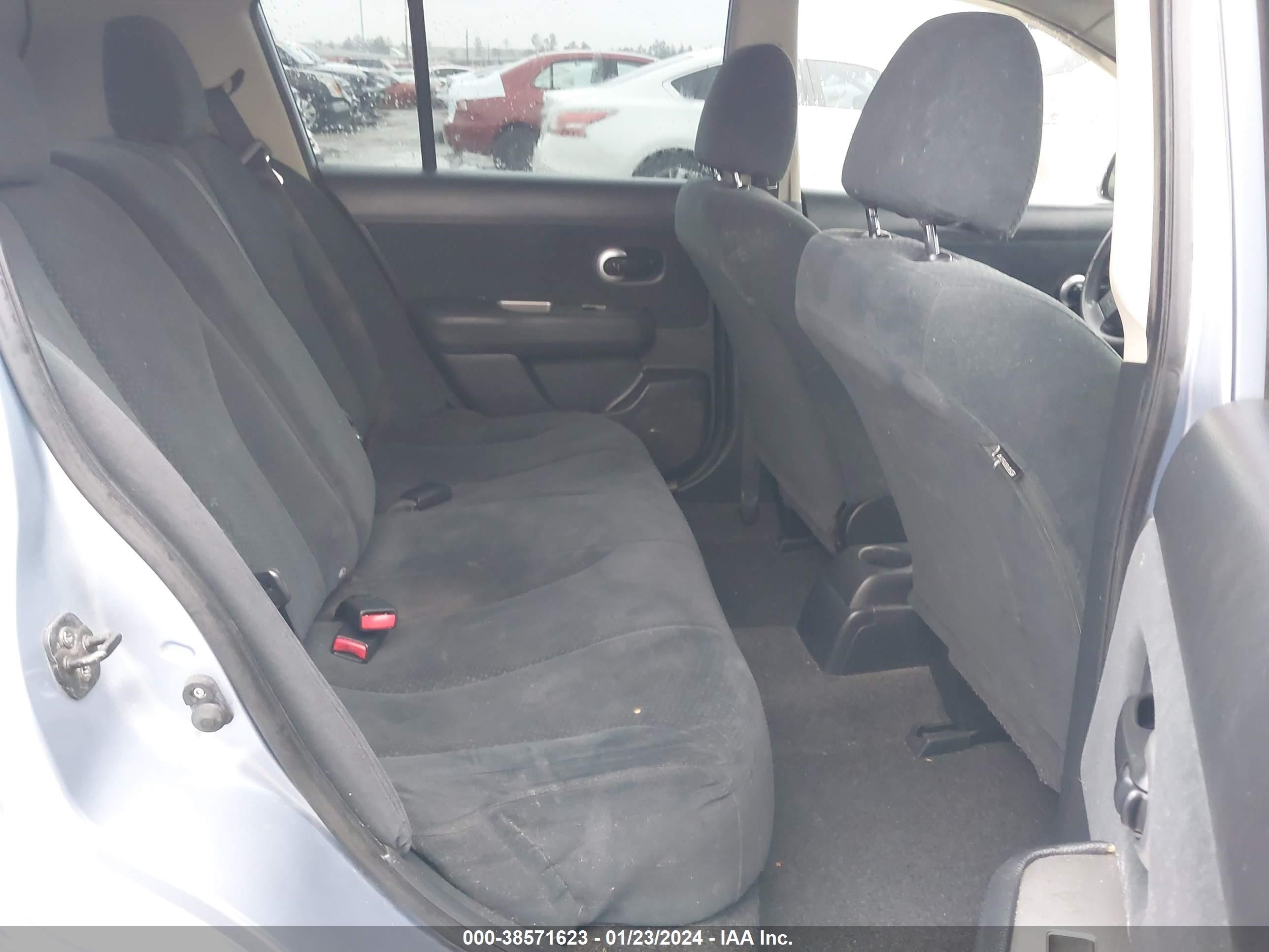 Photo 7 VIN: 3N1BC1CPXBL404933 - NISSAN VERSA 