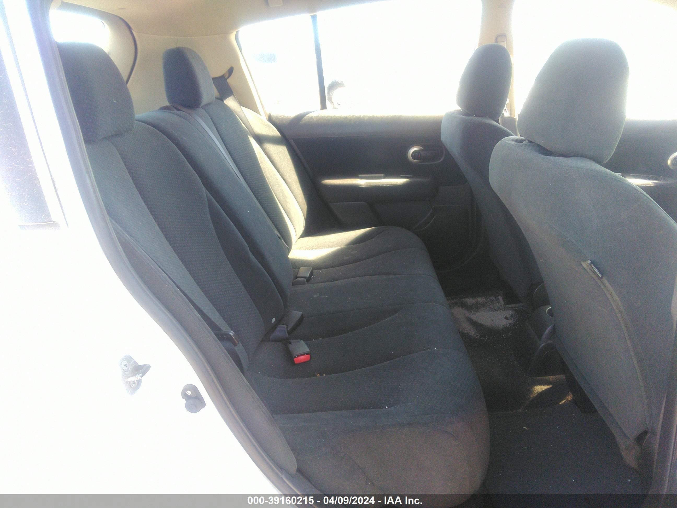 Photo 7 VIN: 3N1BC1CPXBL443196 - NISSAN VERSA 