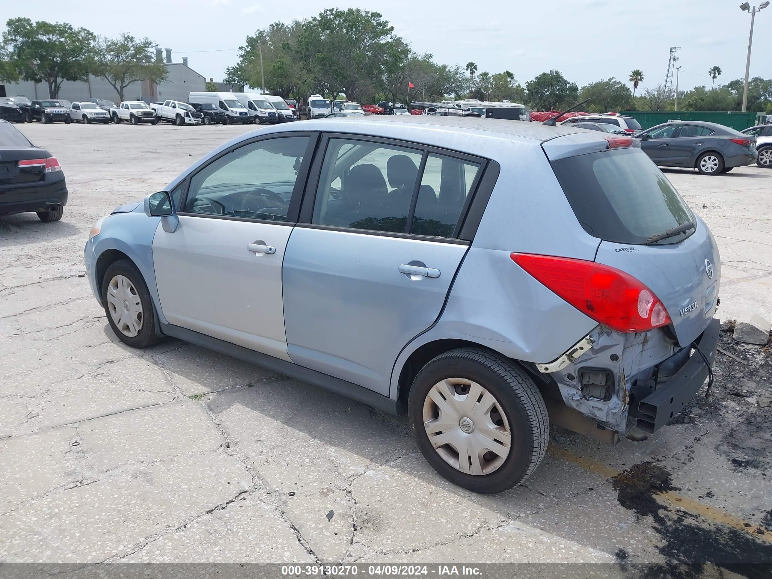 Photo 2 VIN: 3N1BC1CPXCK203475 - NISSAN VERSA 