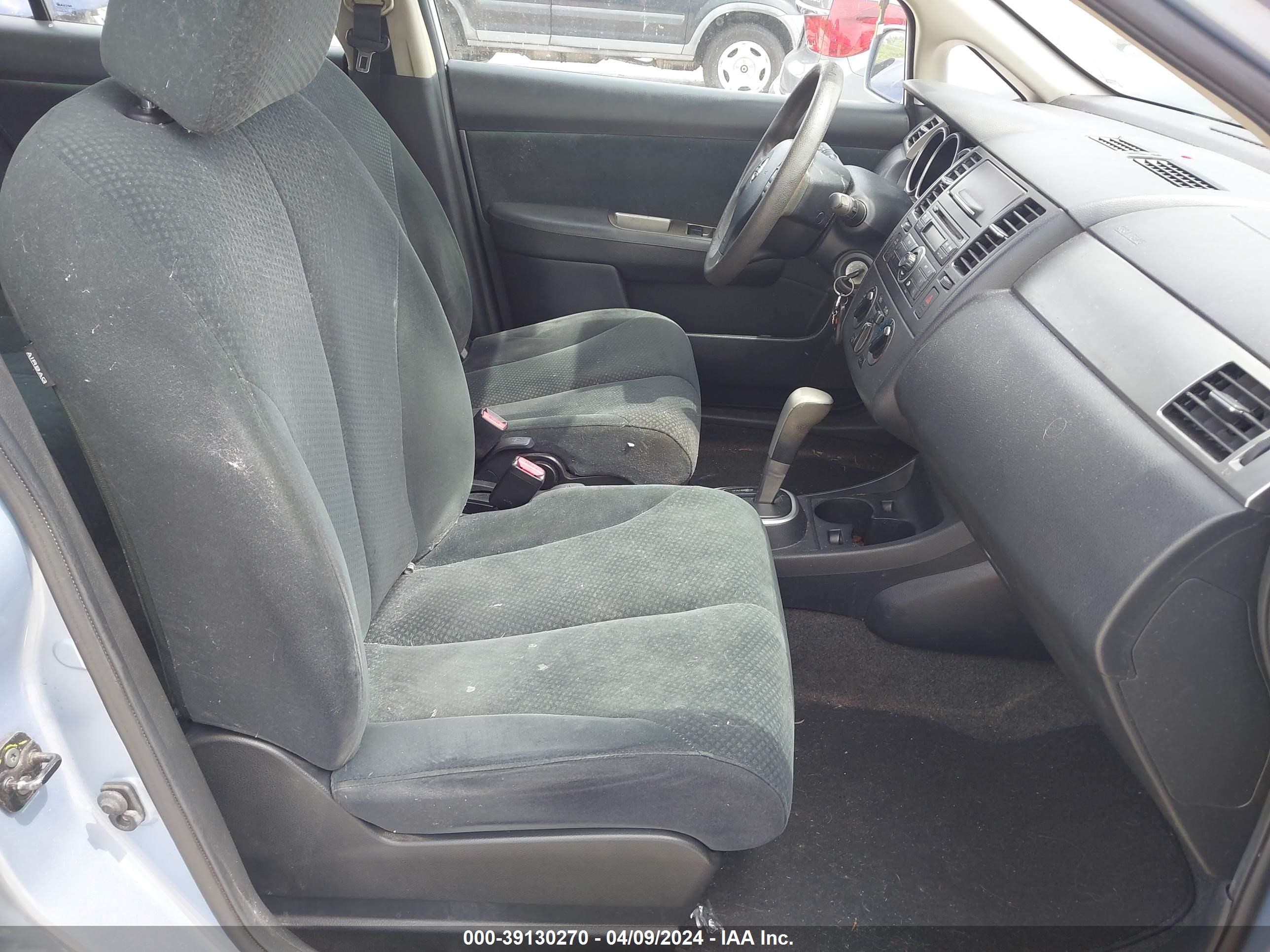 Photo 4 VIN: 3N1BC1CPXCK203475 - NISSAN VERSA 