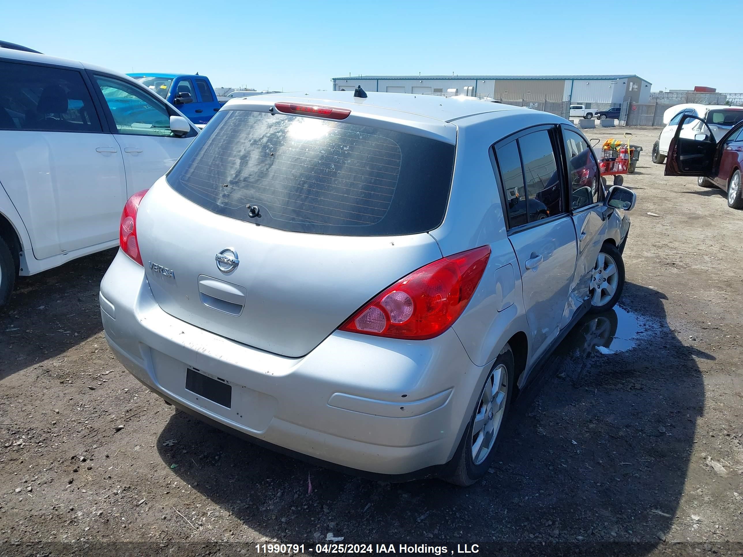 Photo 3 VIN: 3N1BC1CPXCL380523 - NISSAN VERSA 