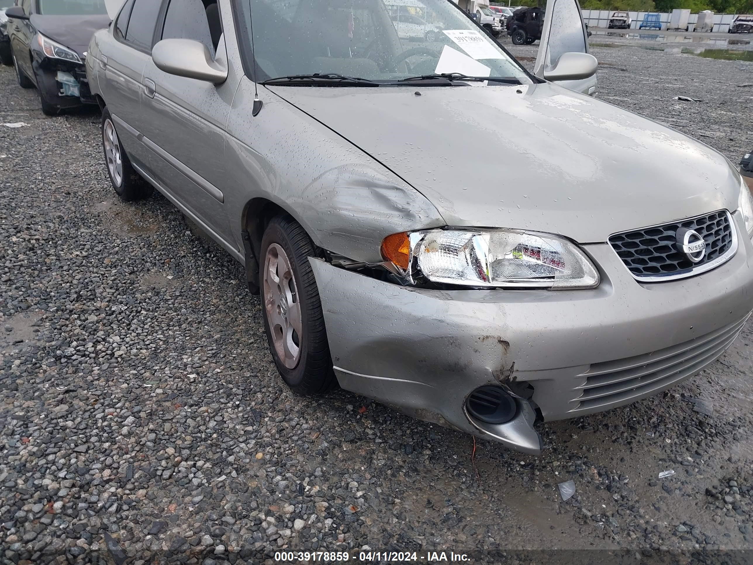 Photo 5 VIN: 3N1CB51D03L784275 - NISSAN SENTRA 