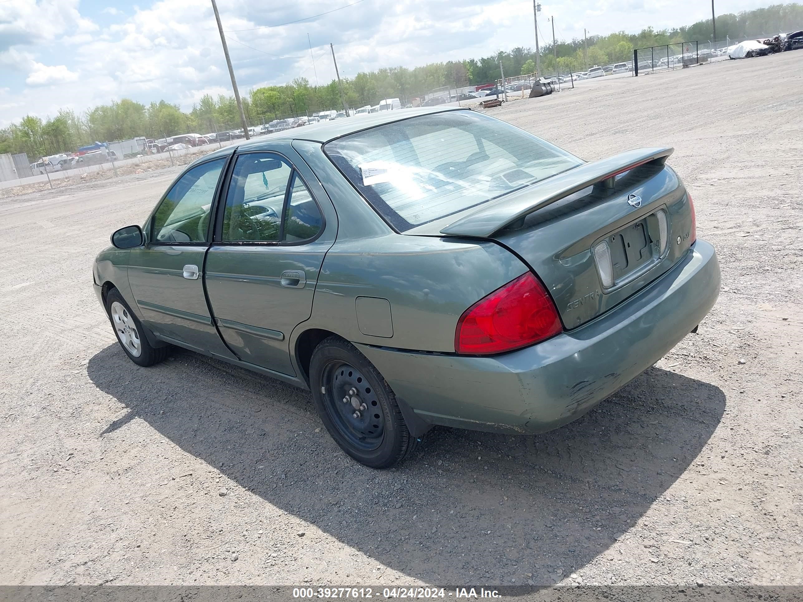 Photo 2 VIN: 3N1CB51D25L467178 - NISSAN SENTRA 