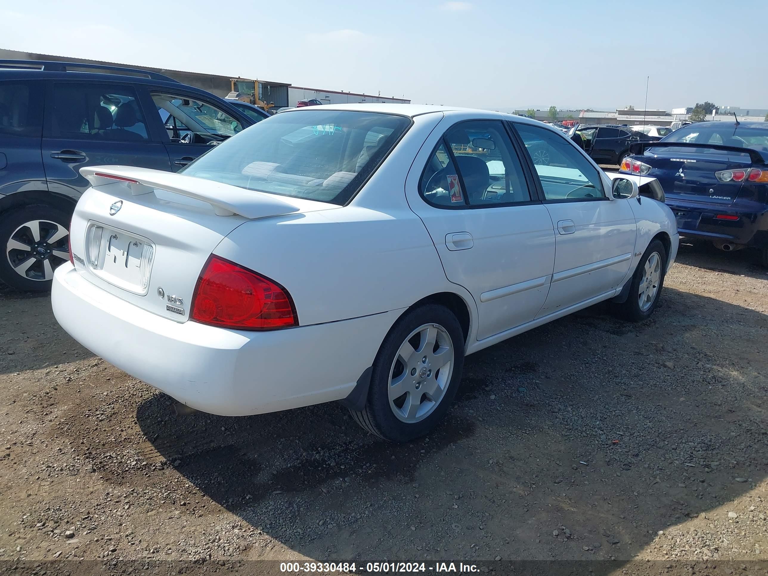 Photo 3 VIN: 3N1CB51D25L561951 - NISSAN SENTRA 