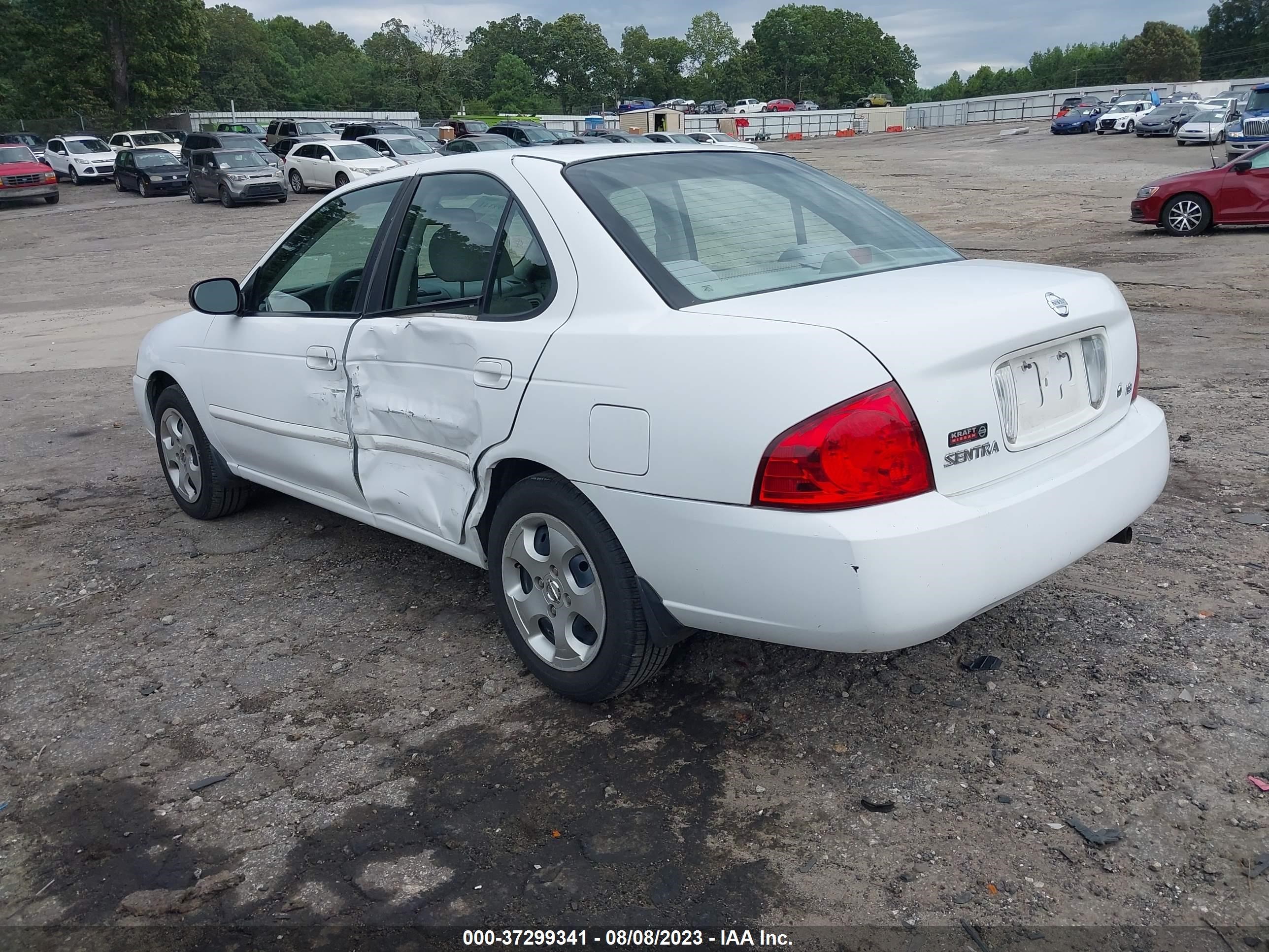 Photo 2 VIN: 3N1CB51D25L562243 - NISSAN SENTRA 