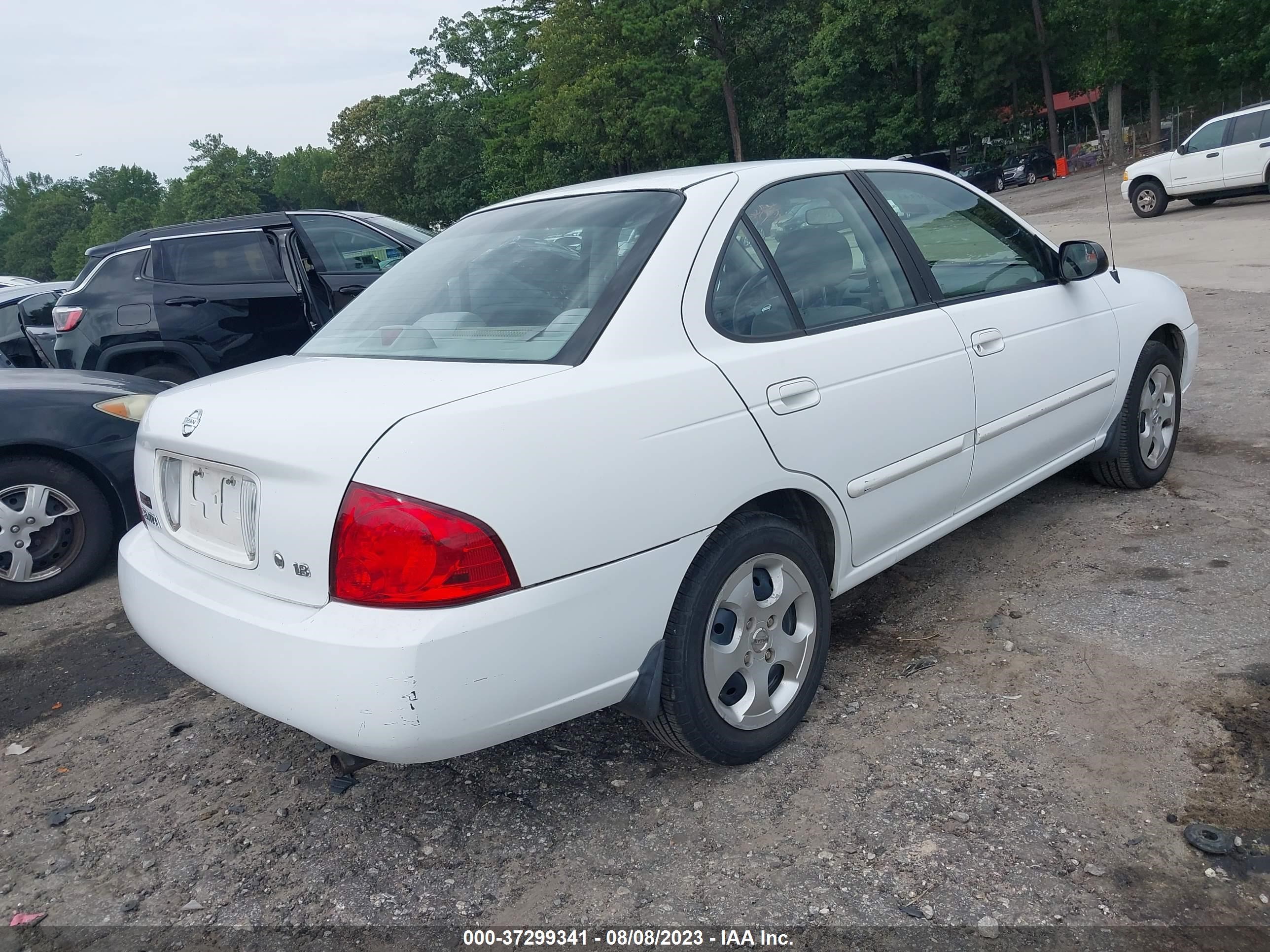 Photo 3 VIN: 3N1CB51D25L562243 - NISSAN SENTRA 