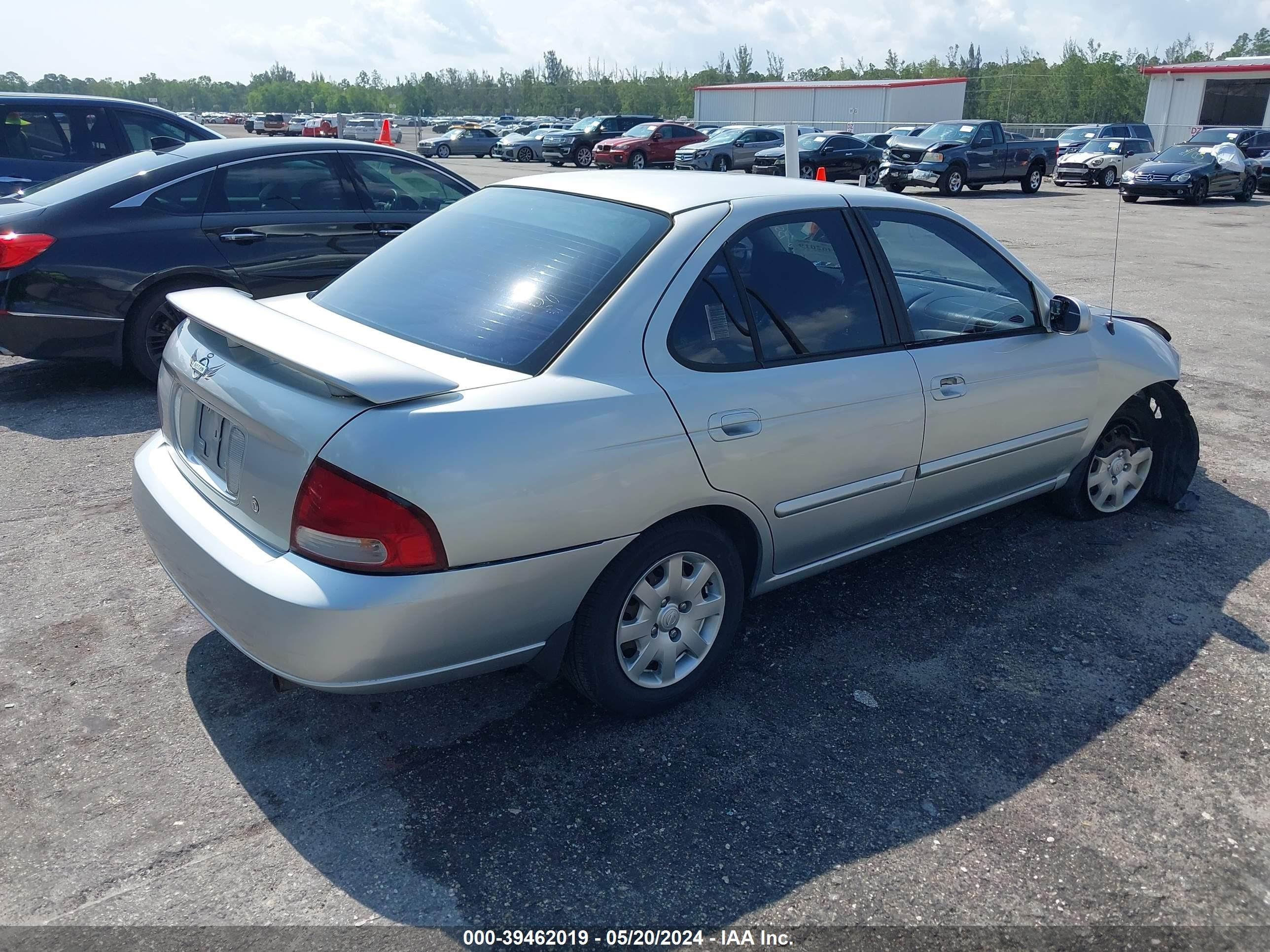 Photo 3 VIN: 3N1CB51D32L637916 - NISSAN SENTRA 