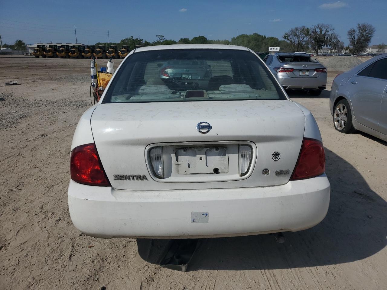 Photo 5 VIN: 3N1CB51D34L884811 - NISSAN SENTRA 