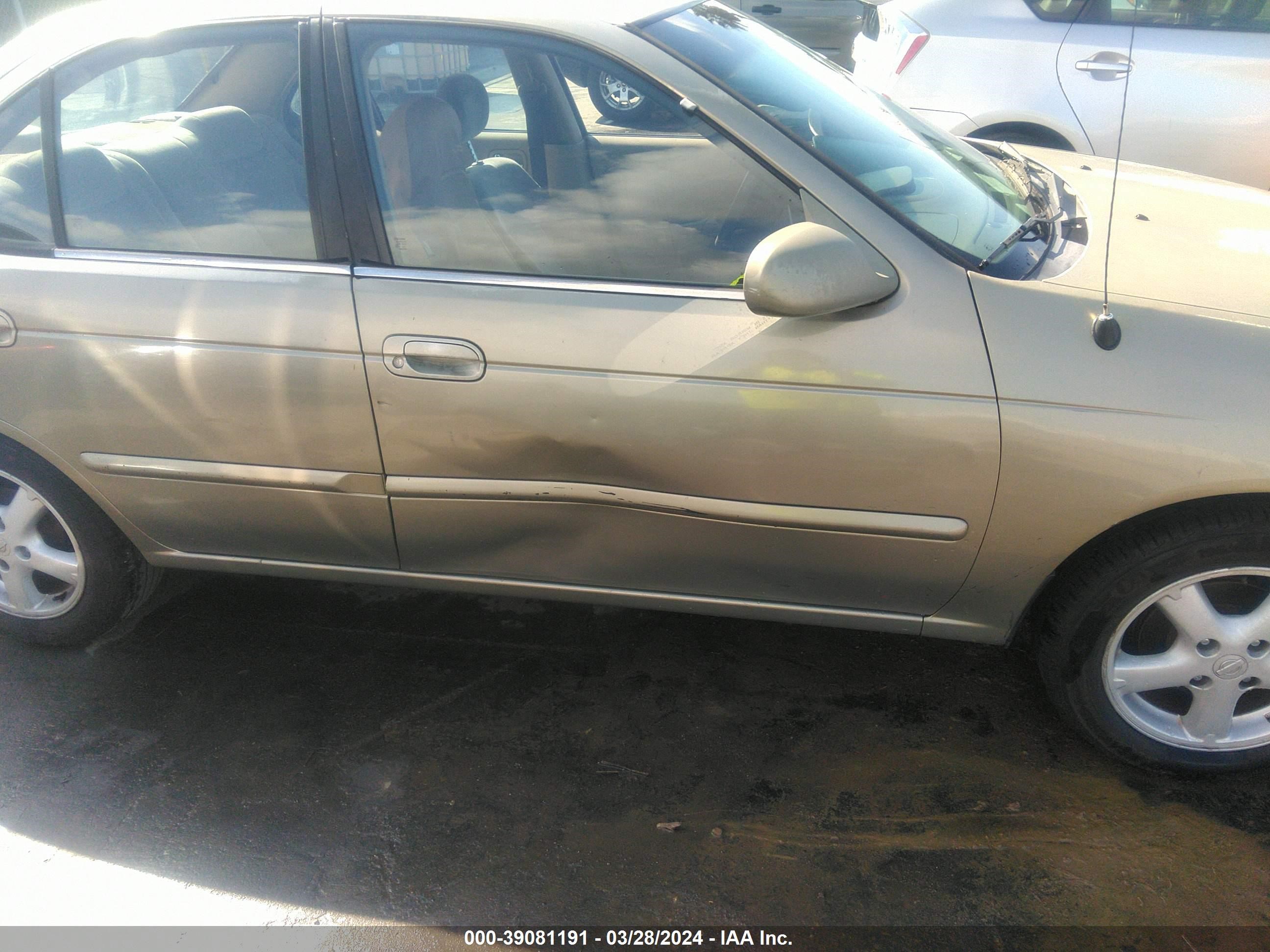 Photo 5 VIN: 3N1CB51D3YL333428 - NISSAN SENTRA 