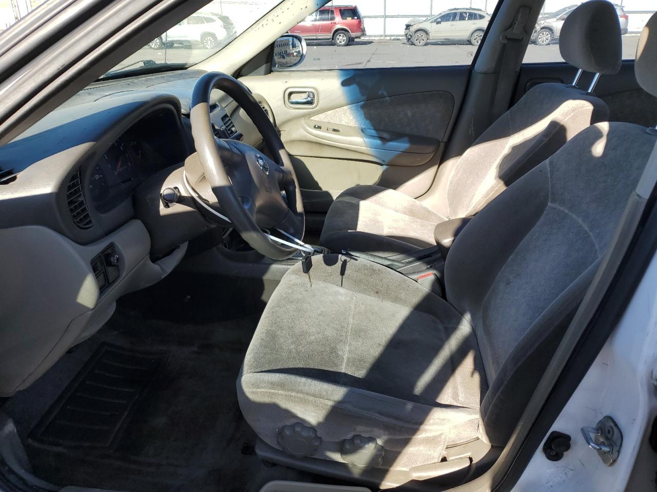 Photo 6 VIN: 3N1CB51D43L813793 - NISSAN SENTRA 