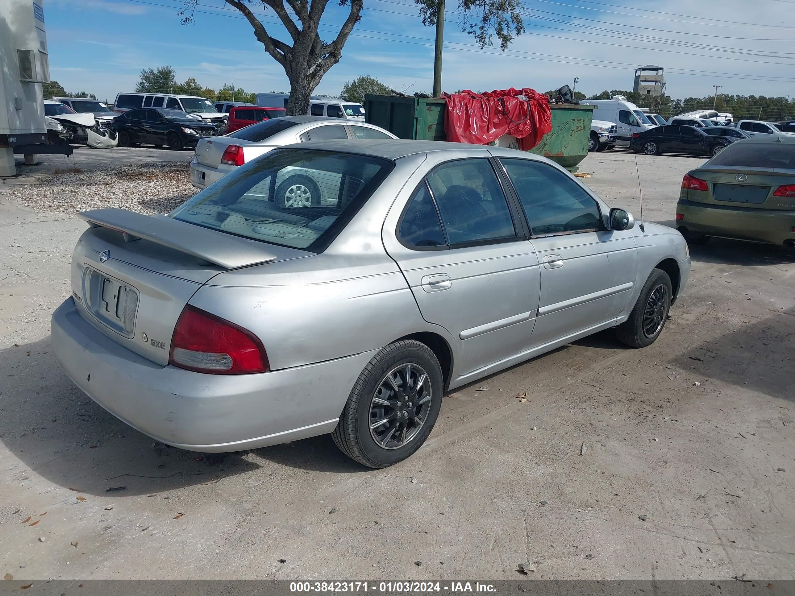 Photo 3 VIN: 3N1CB51D52L621121 - NISSAN SENTRA 