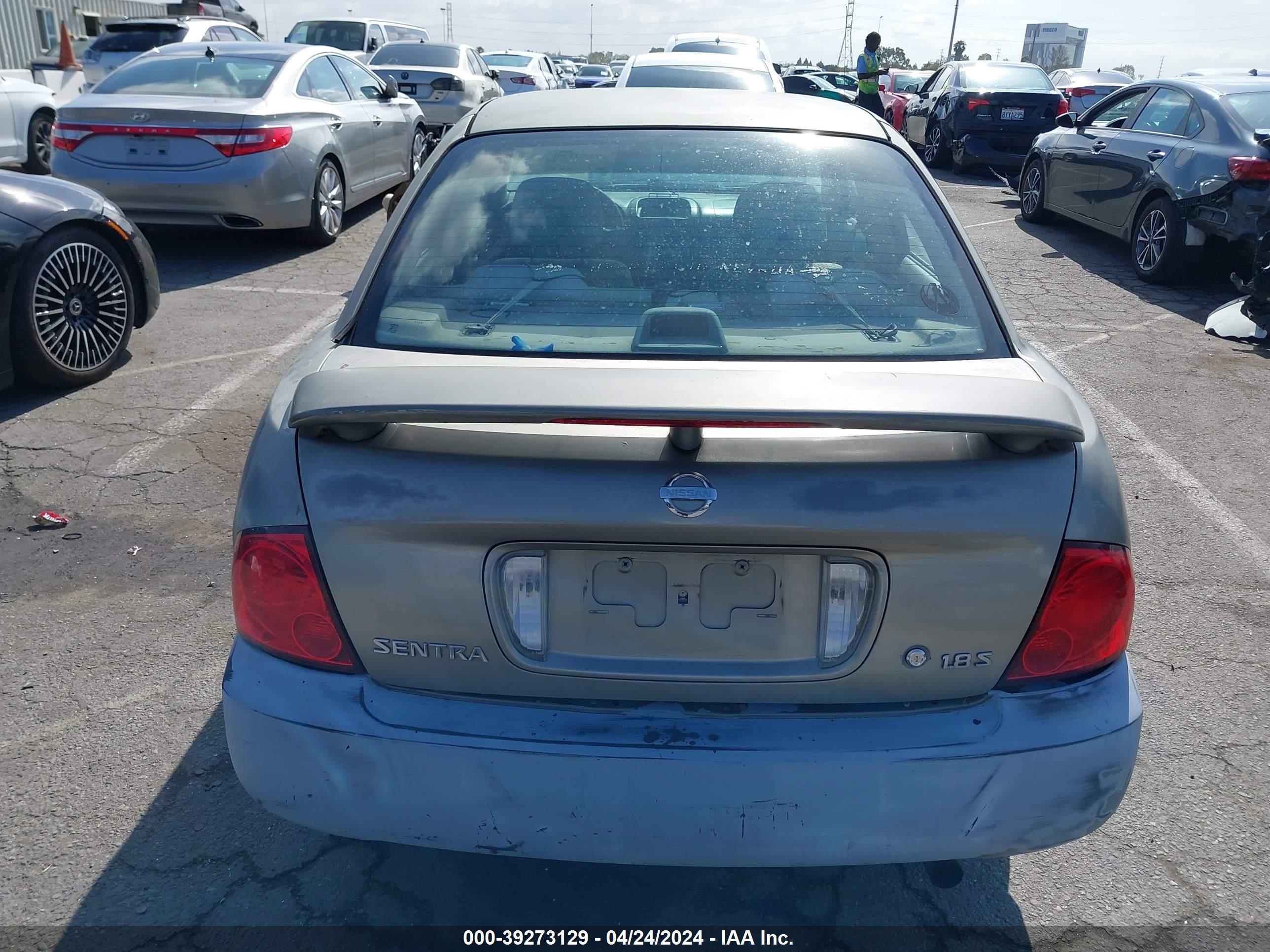 Photo 15 VIN: 3N1CB51D54L466458 - NISSAN SENTRA 