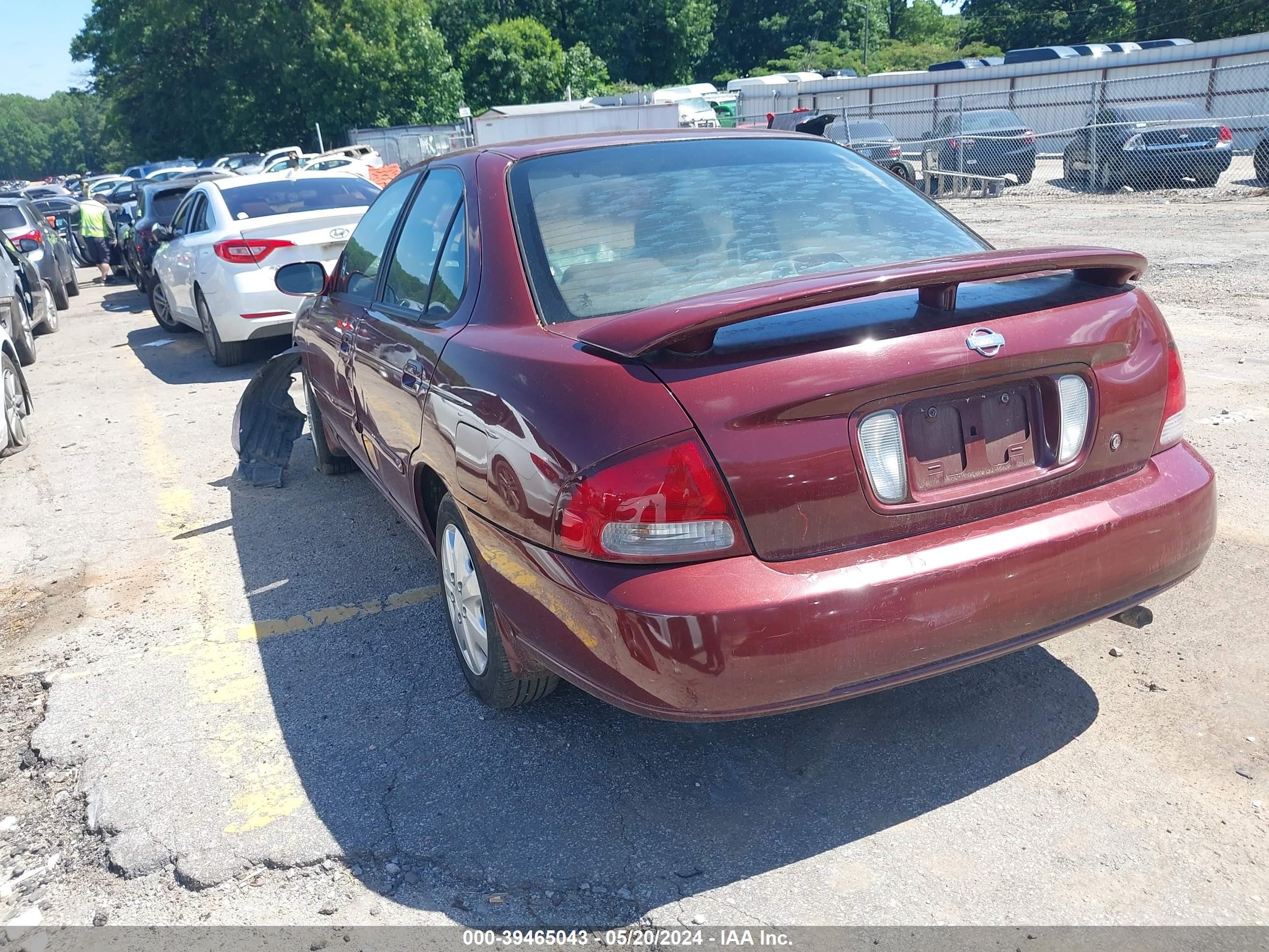 Photo 2 VIN: 3N1CB51D62L687015 - NISSAN SENTRA 