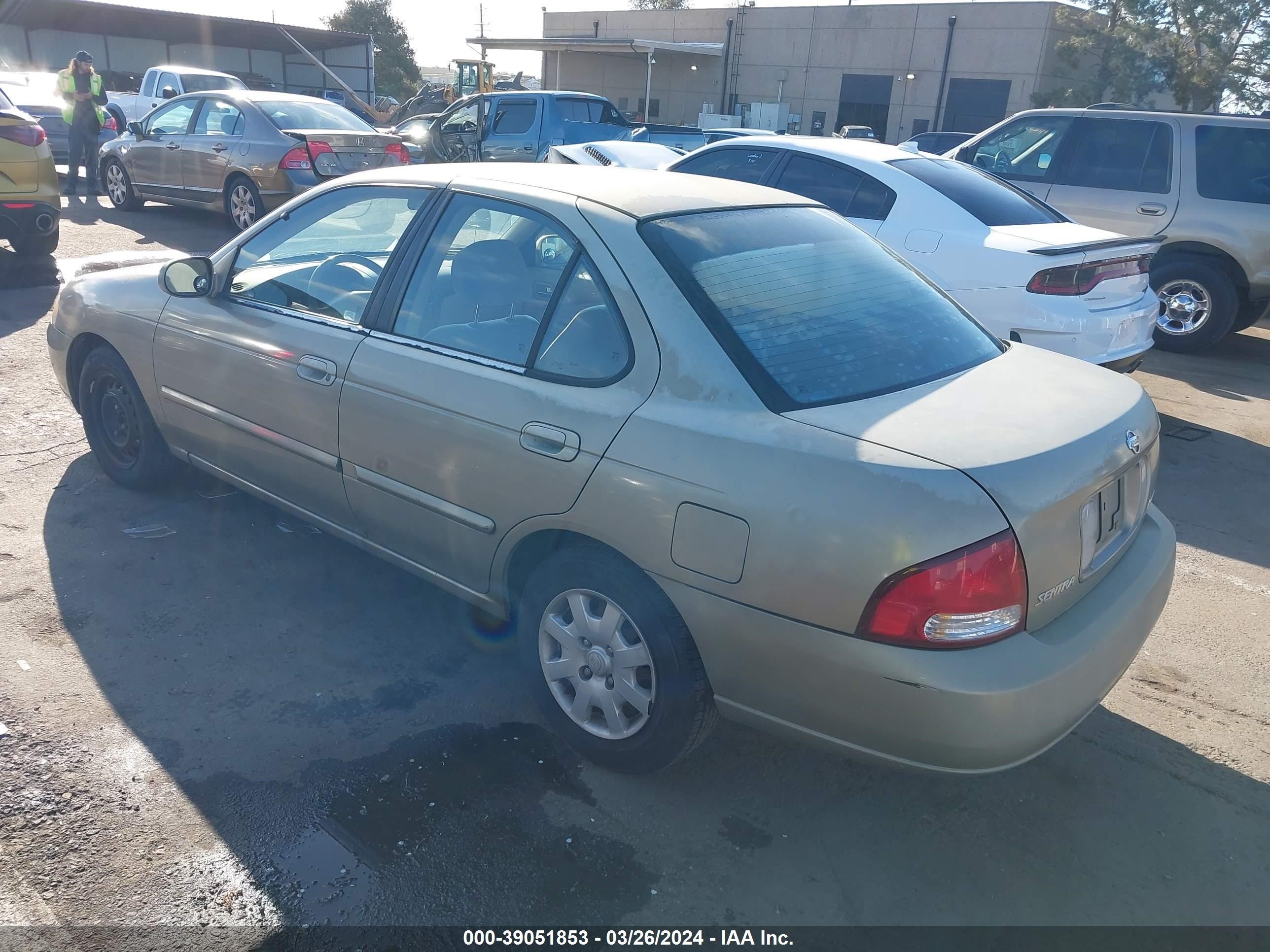 Photo 2 VIN: 3N1CB51D6YL315733 - NISSAN SENTRA 