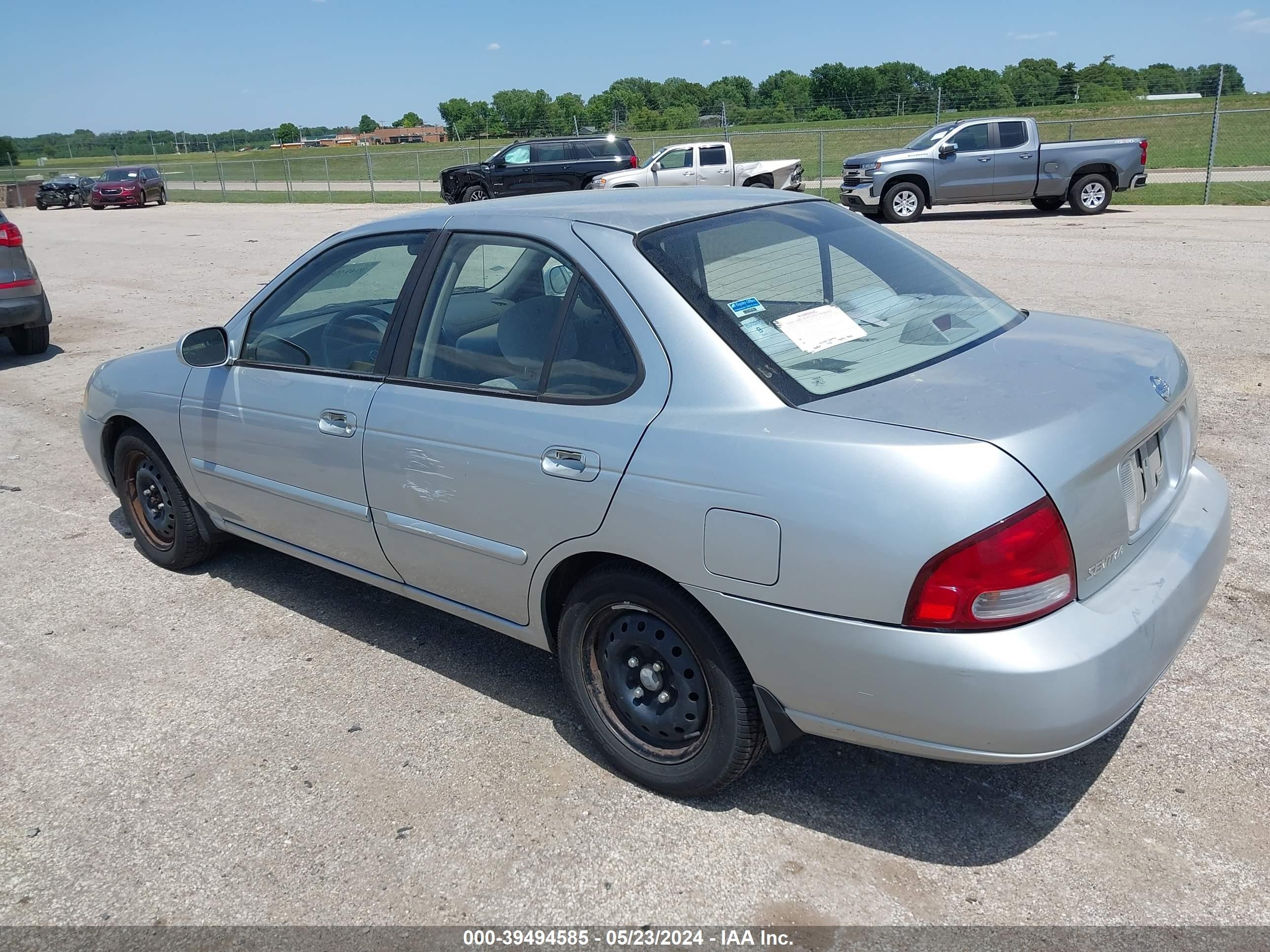 Photo 2 VIN: 3N1CB51D73L777520 - NISSAN SENTRA 