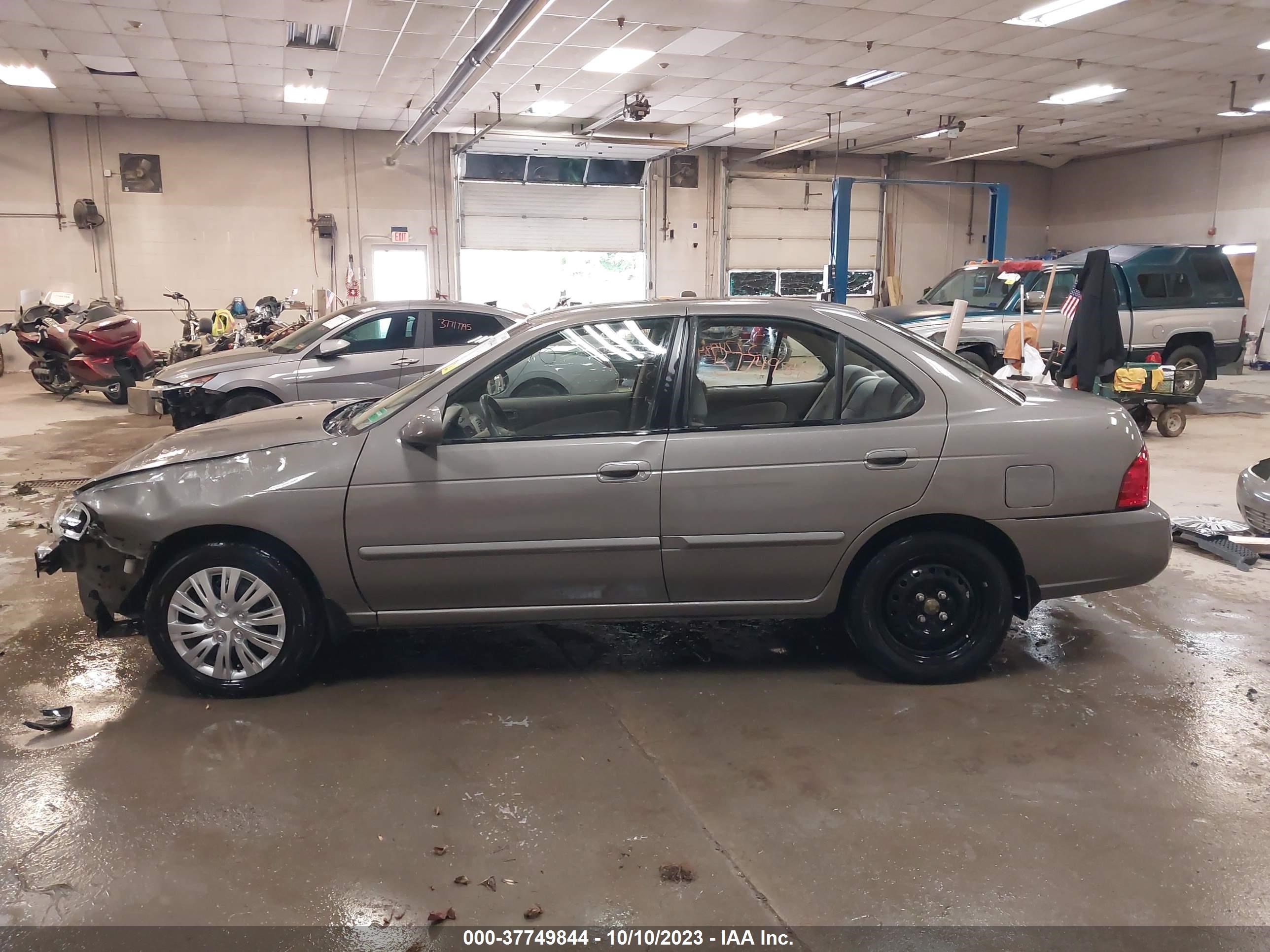 Photo 14 VIN: 3N1CB51D84L461366 - NISSAN SENTRA 