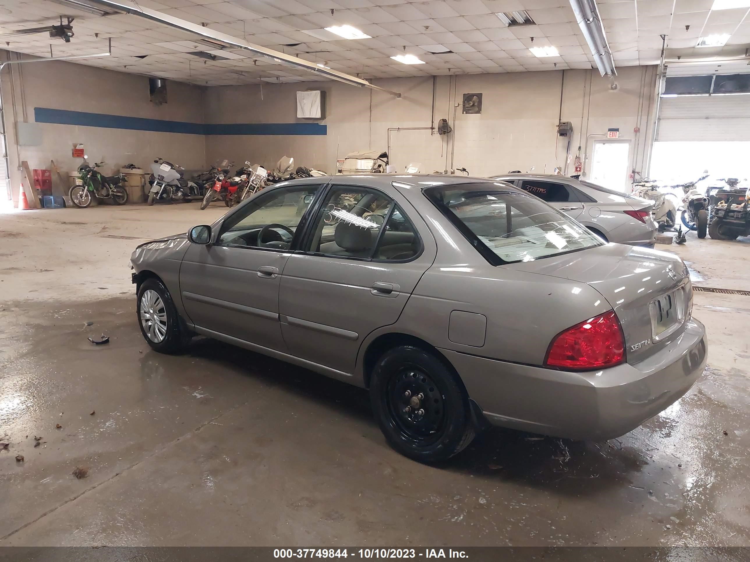 Photo 2 VIN: 3N1CB51D84L461366 - NISSAN SENTRA 