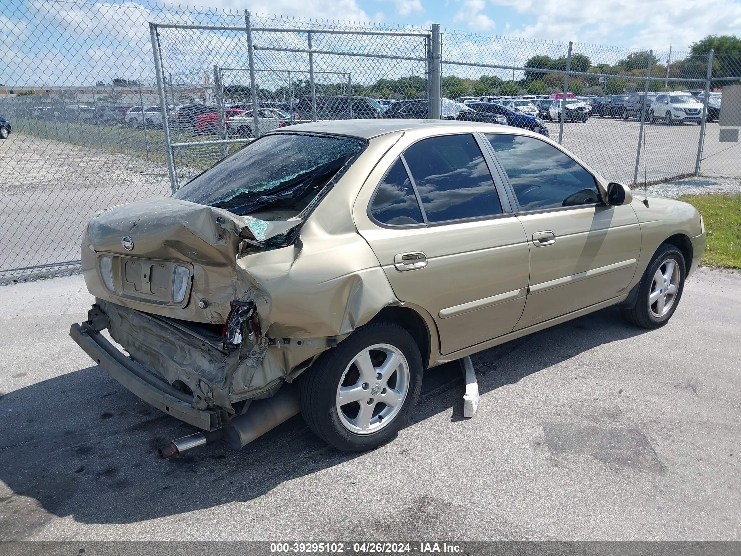 Photo 3 VIN: 3N1CB51D93L700888 - NISSAN SENTRA 