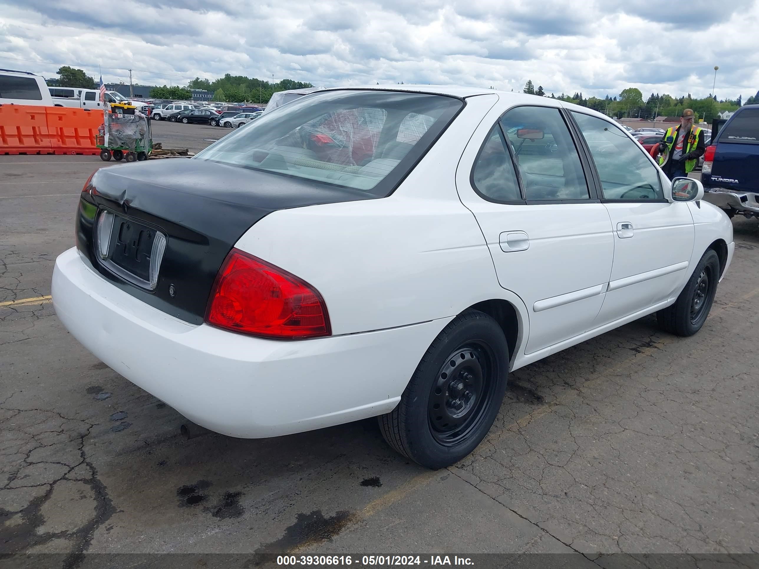 Photo 3 VIN: 3N1CB51D94L912773 - NISSAN SENTRA 