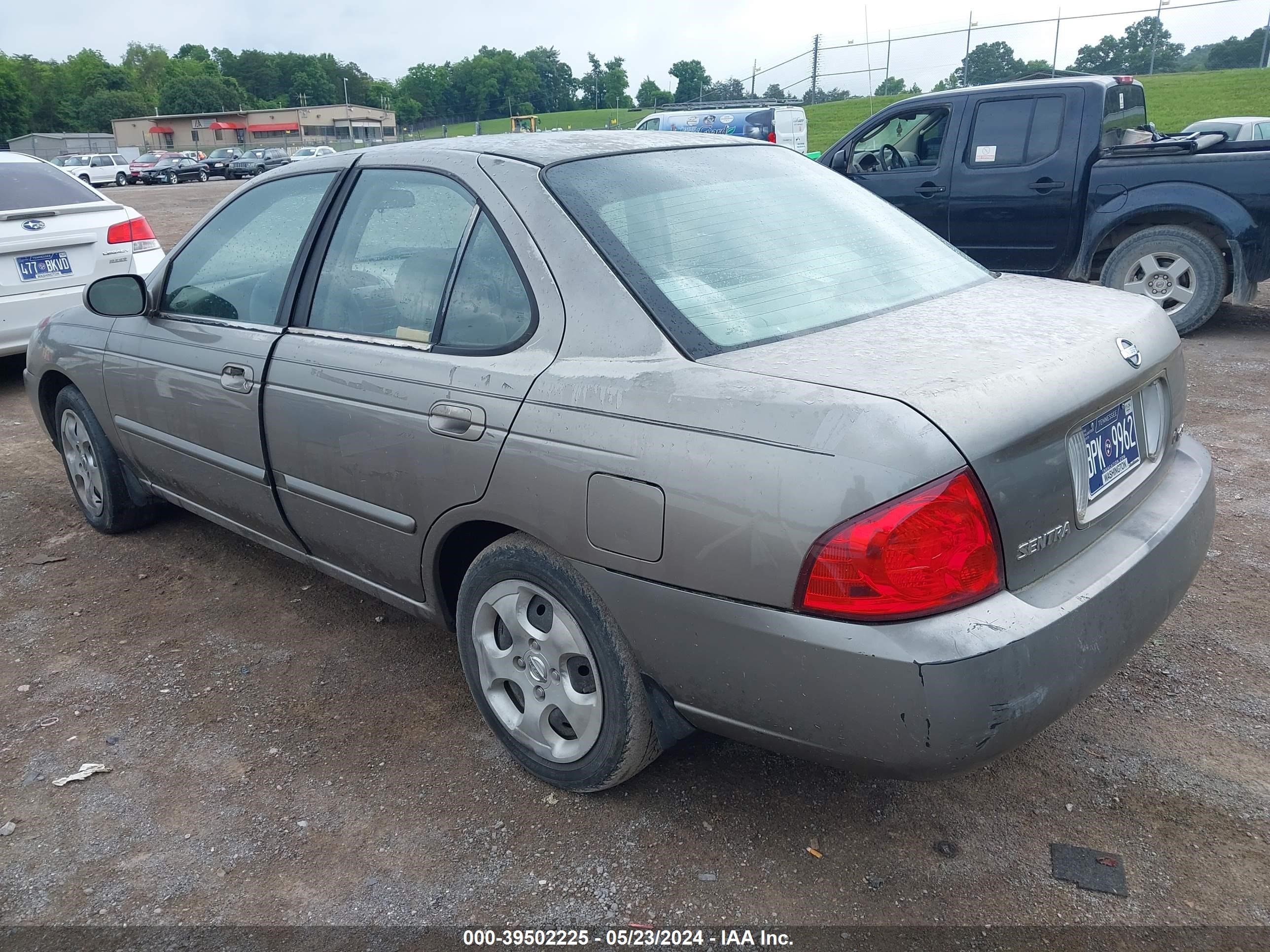 Photo 2 VIN: 3N1CB51D94L916788 - NISSAN SENTRA 