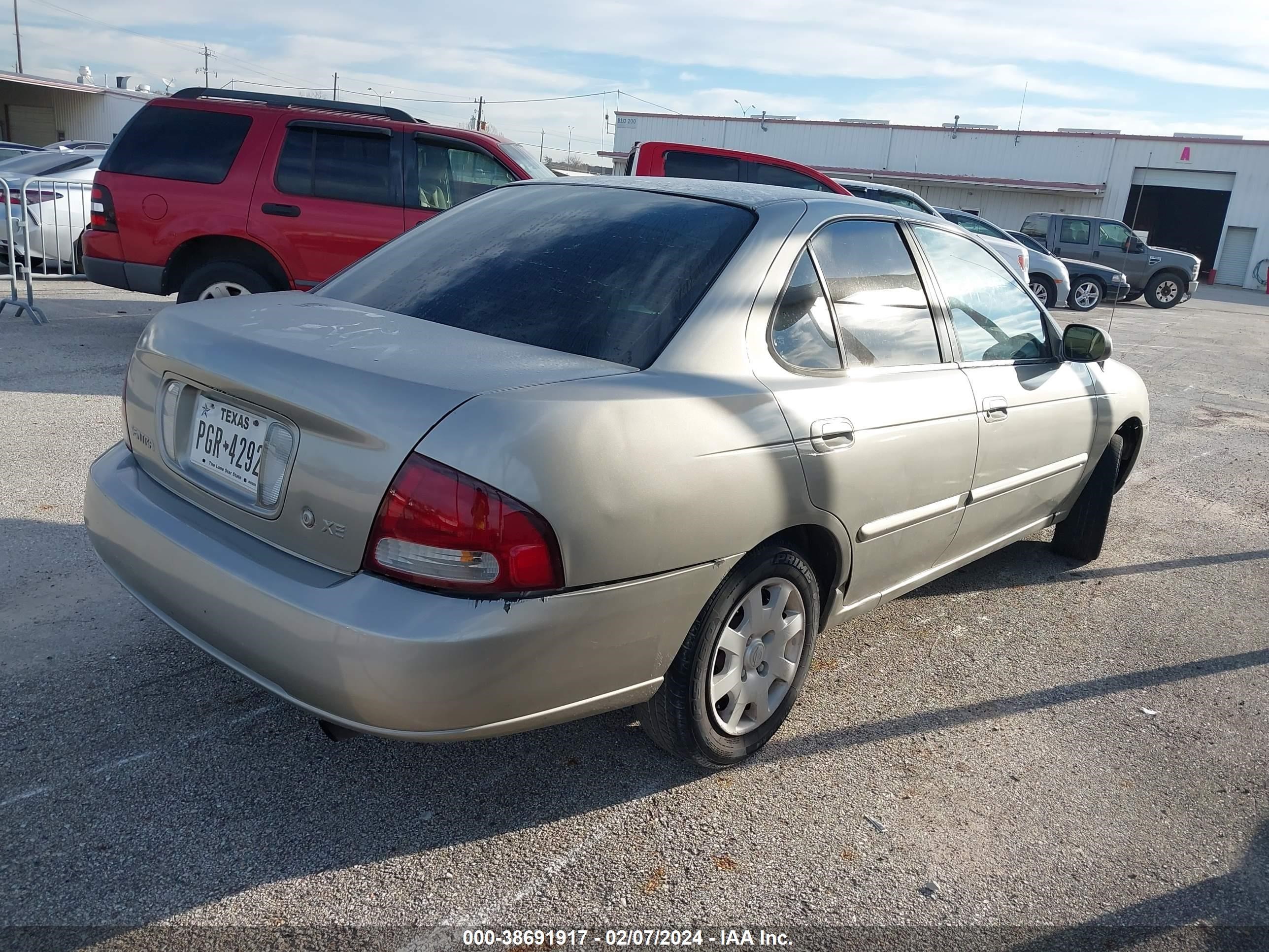 Photo 3 VIN: 3N1CB51DX1L476107 - NISSAN SENTRA 