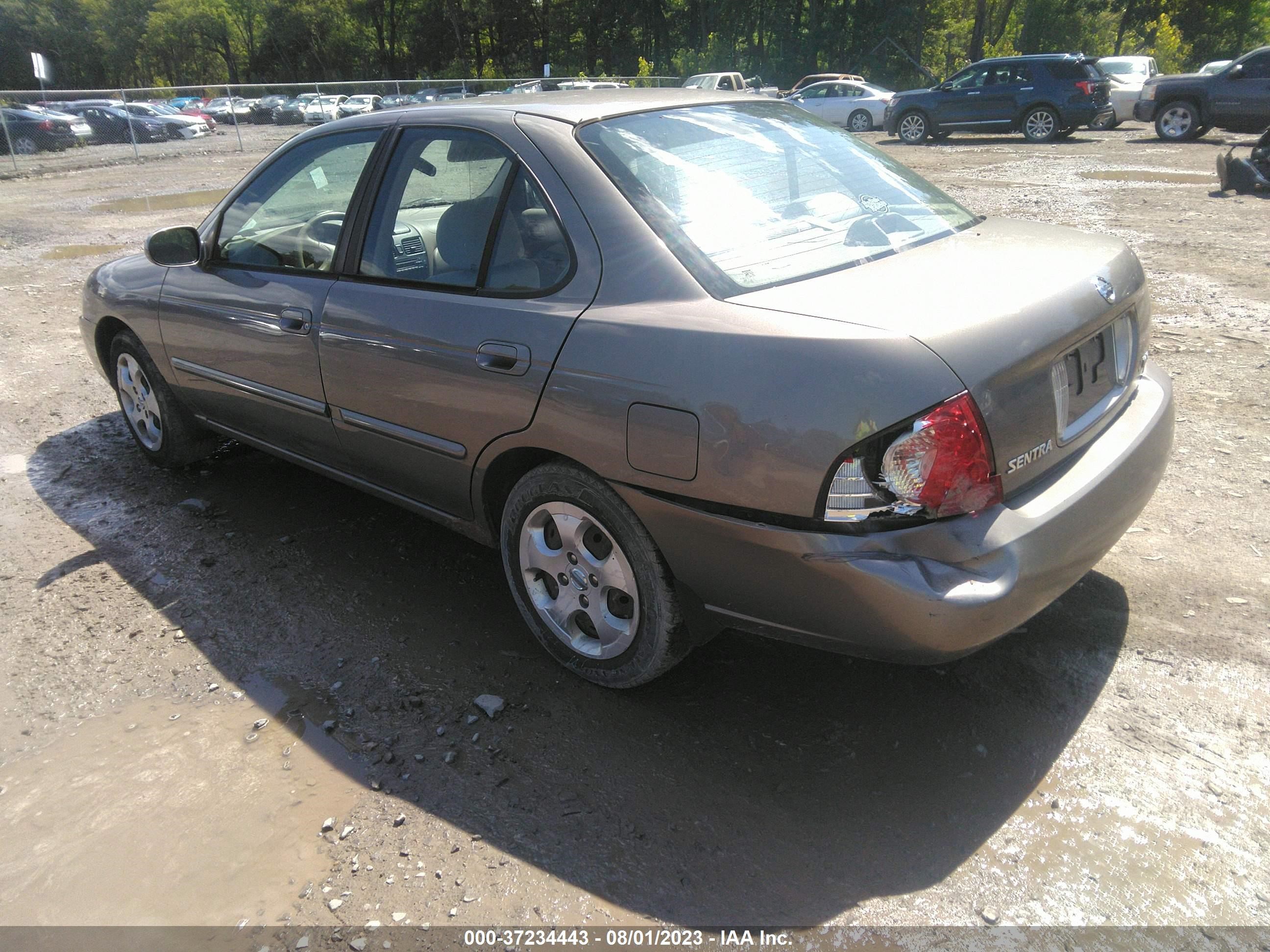 Photo 2 VIN: 3N1CB51DX5L589206 - NISSAN SENTRA 