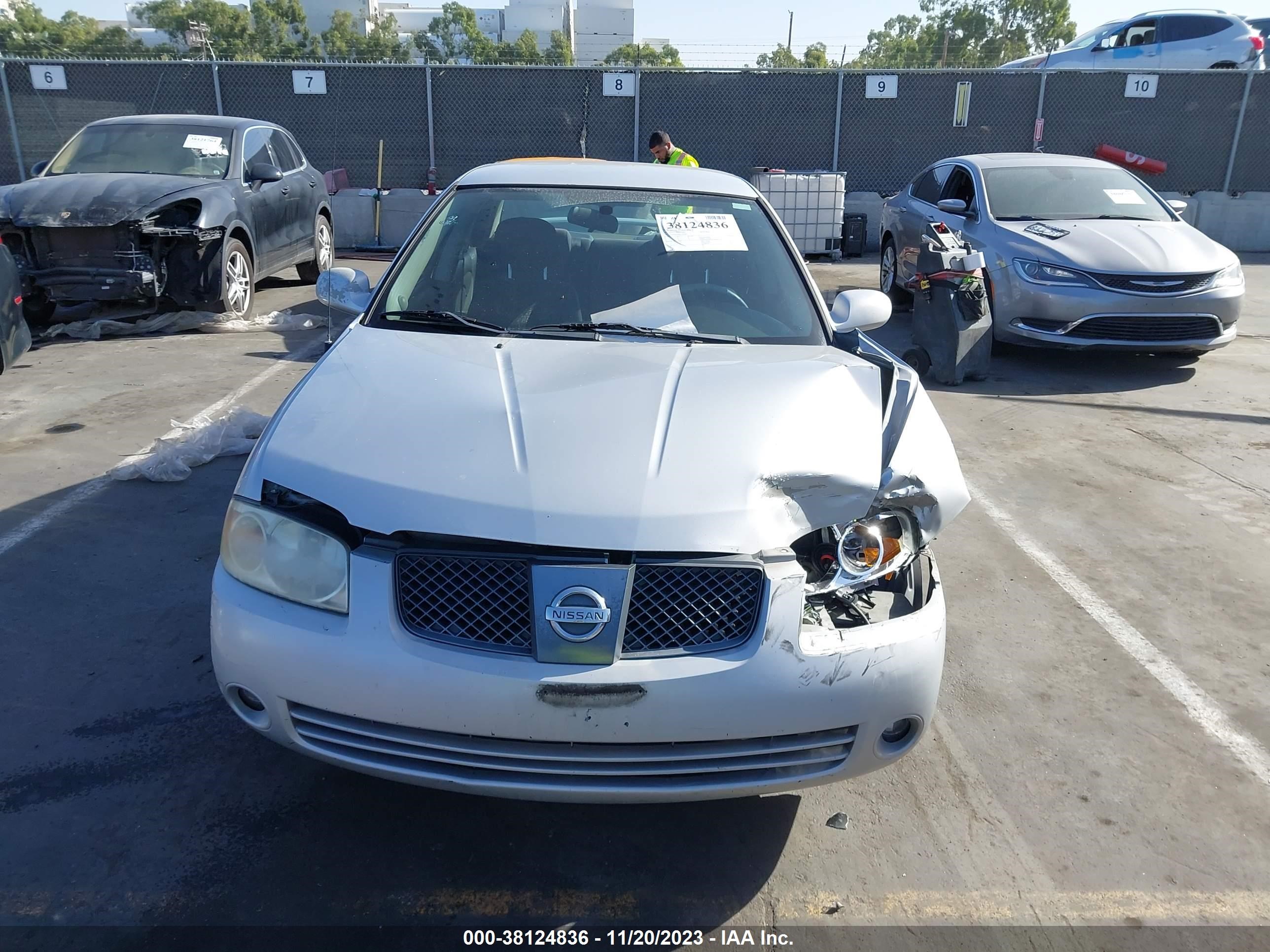 Photo 11 VIN: 3N1CB51DX6L555588 - NISSAN SENTRA 