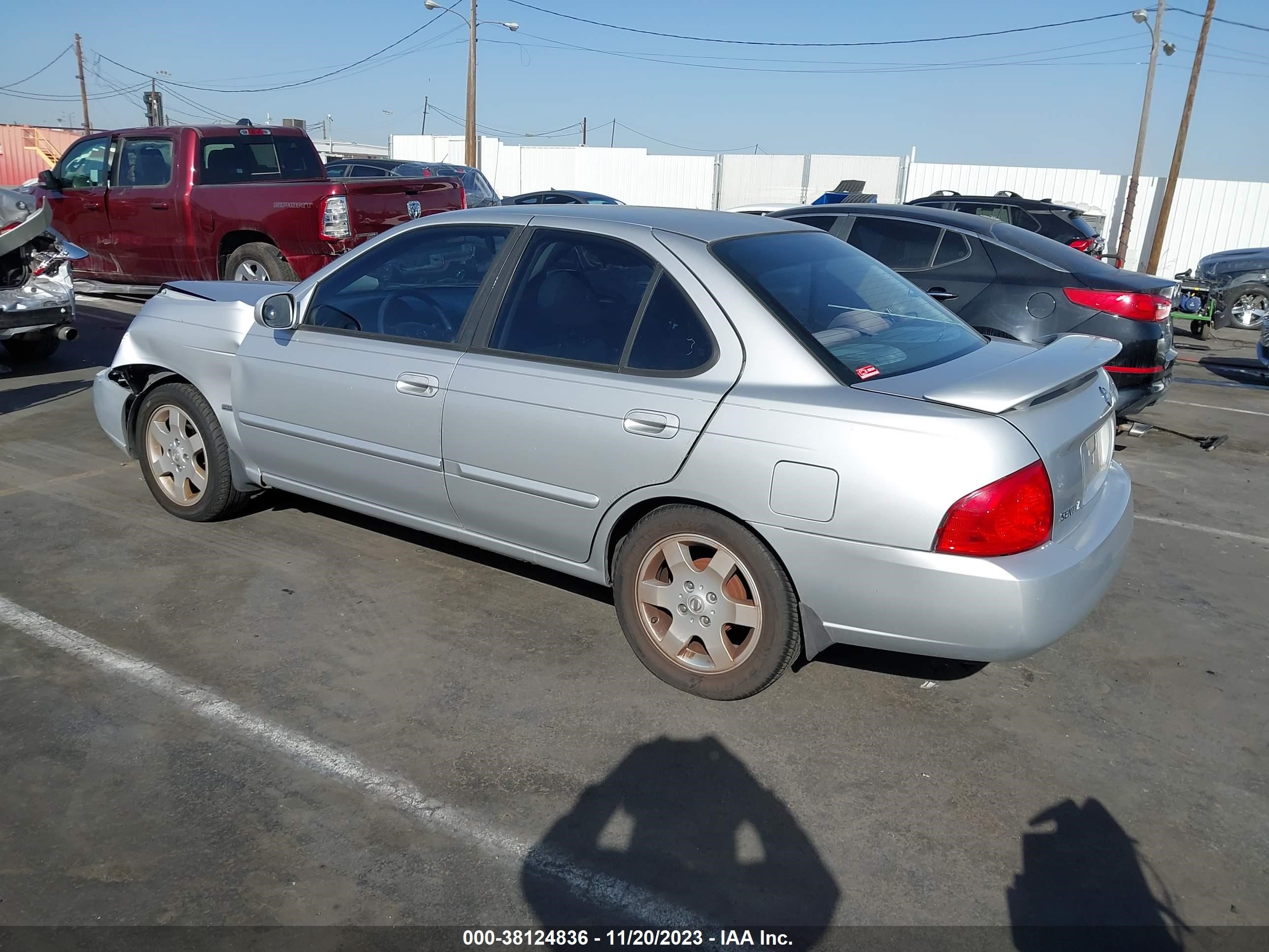 Photo 2 VIN: 3N1CB51DX6L555588 - NISSAN SENTRA 