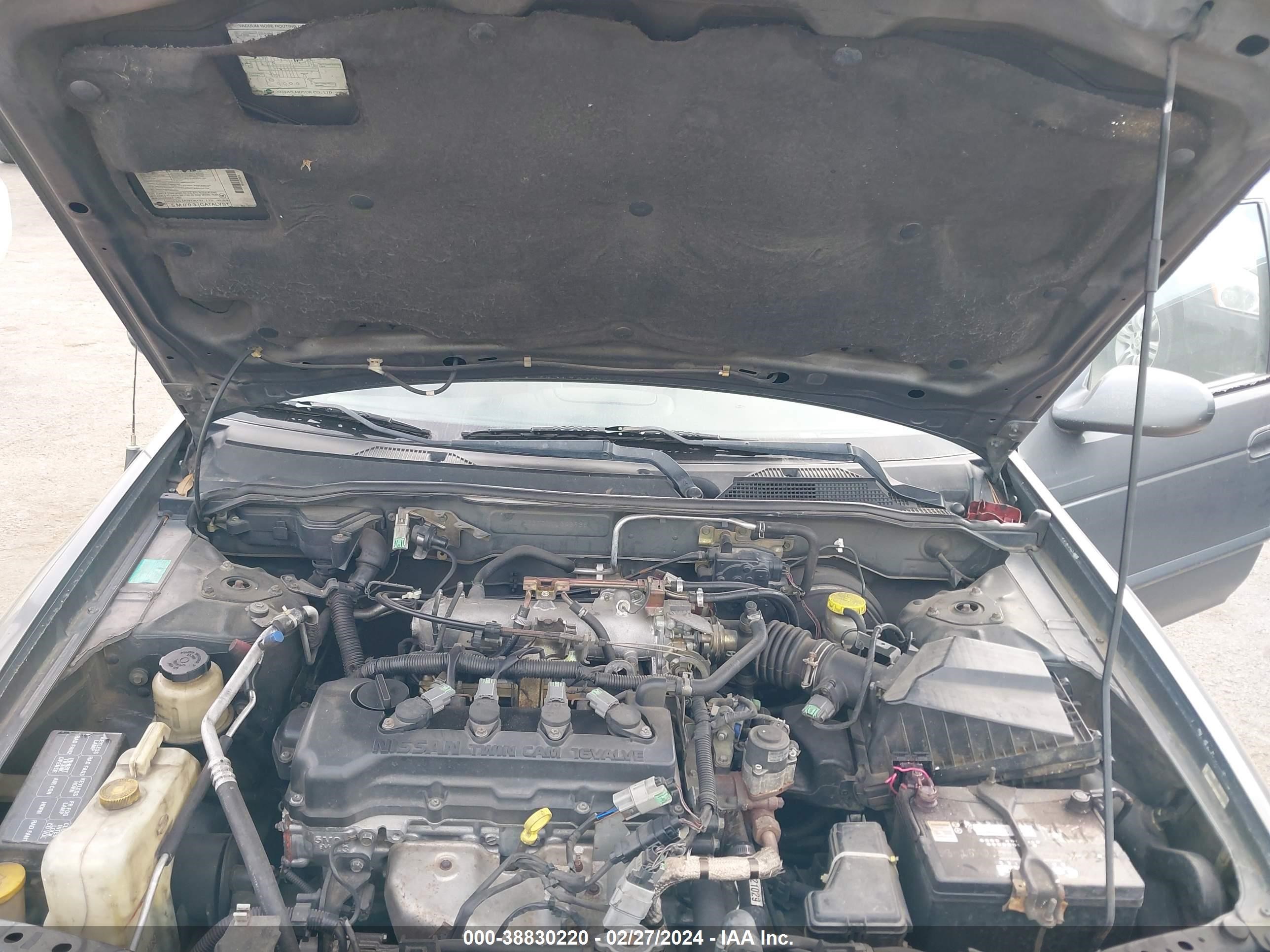 Photo 9 VIN: 3N1CB51DXYL343938 - NISSAN SENTRA 