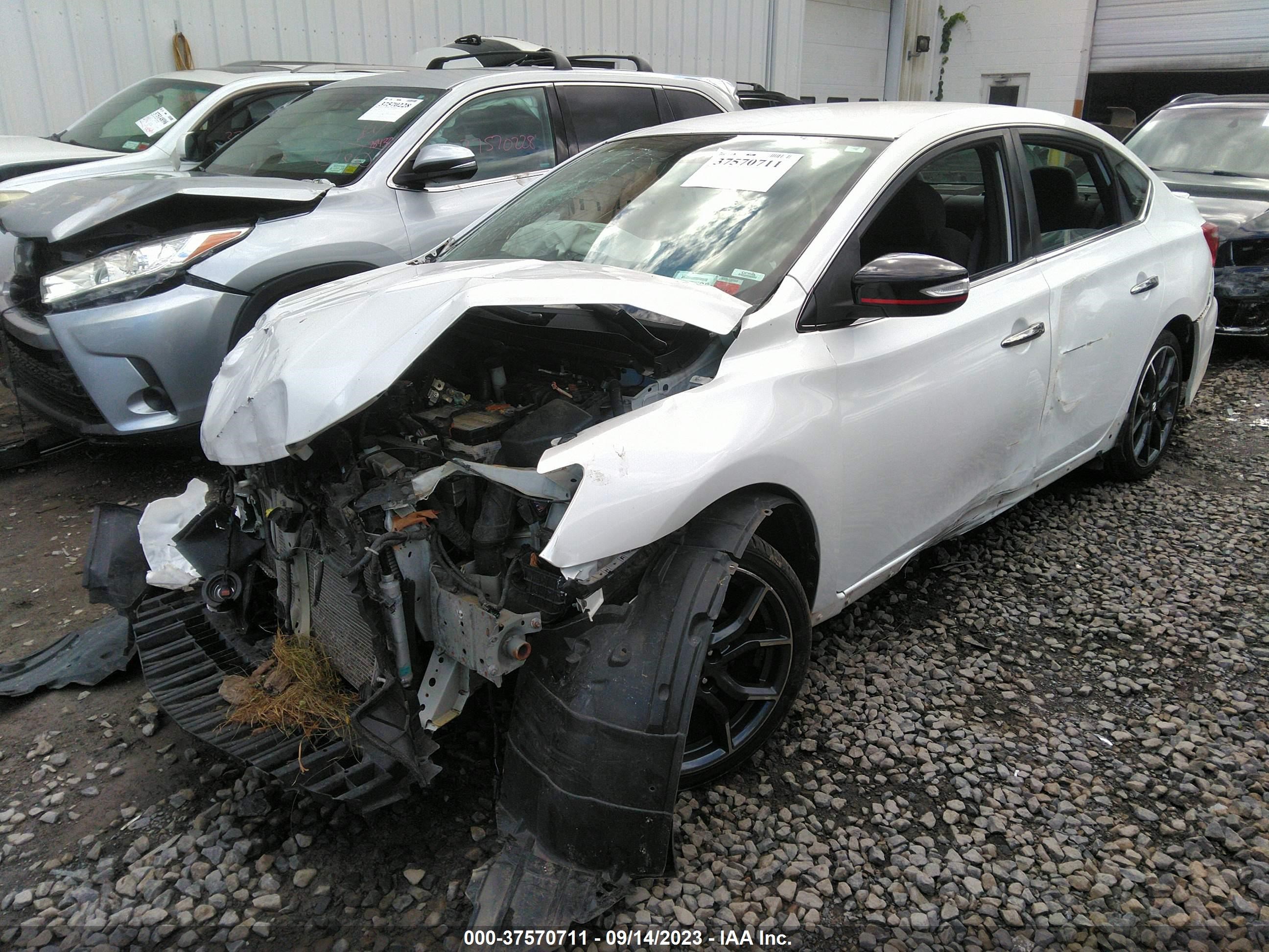 Photo 1 VIN: 3N1CB7AP3HY395114 - NISSAN SENTRA 