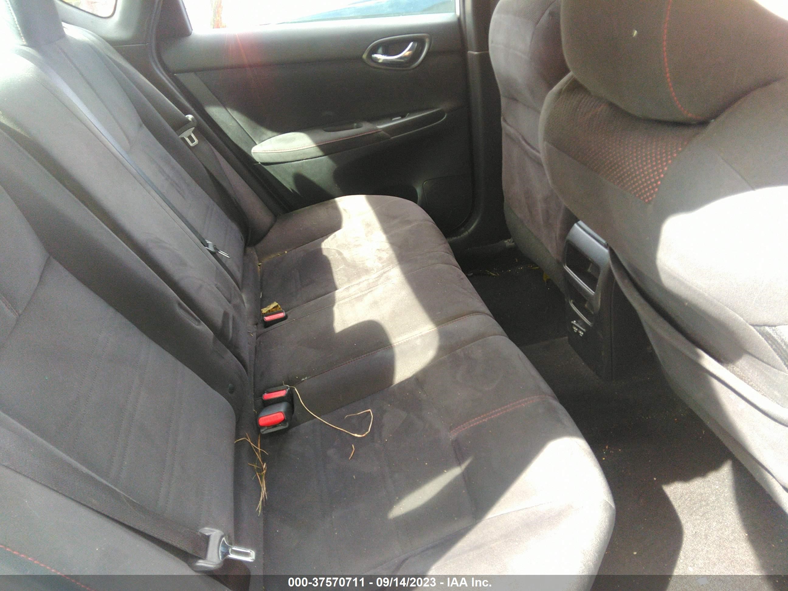 Photo 7 VIN: 3N1CB7AP3HY395114 - NISSAN SENTRA 