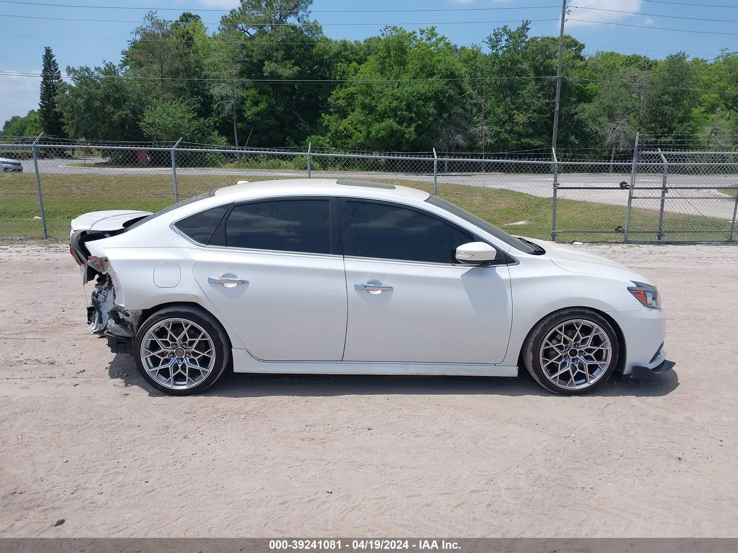 Photo 12 VIN: 3N1CB7AP6HY249600 - NISSAN SENTRA 