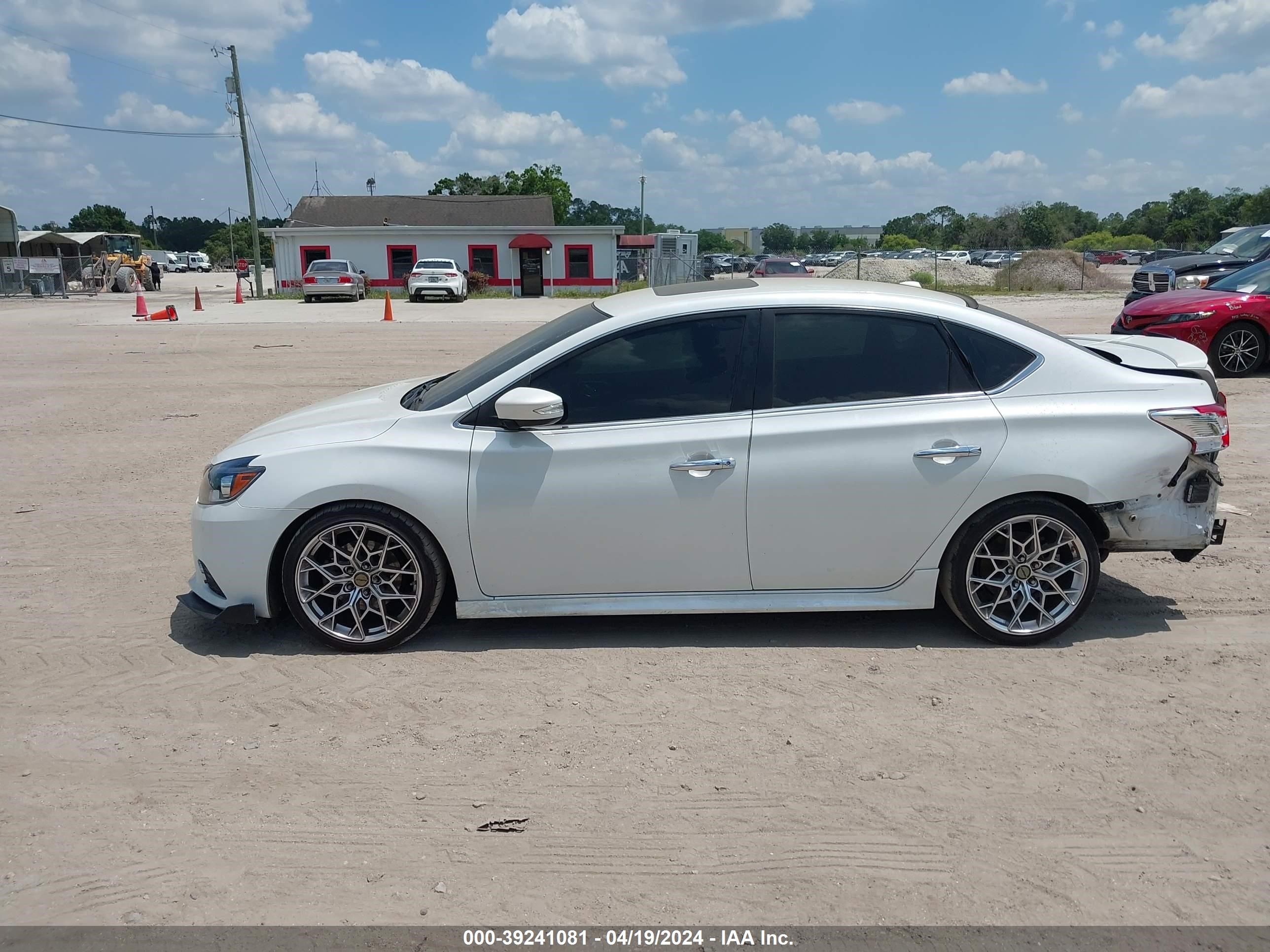 Photo 13 VIN: 3N1CB7AP6HY249600 - NISSAN SENTRA 