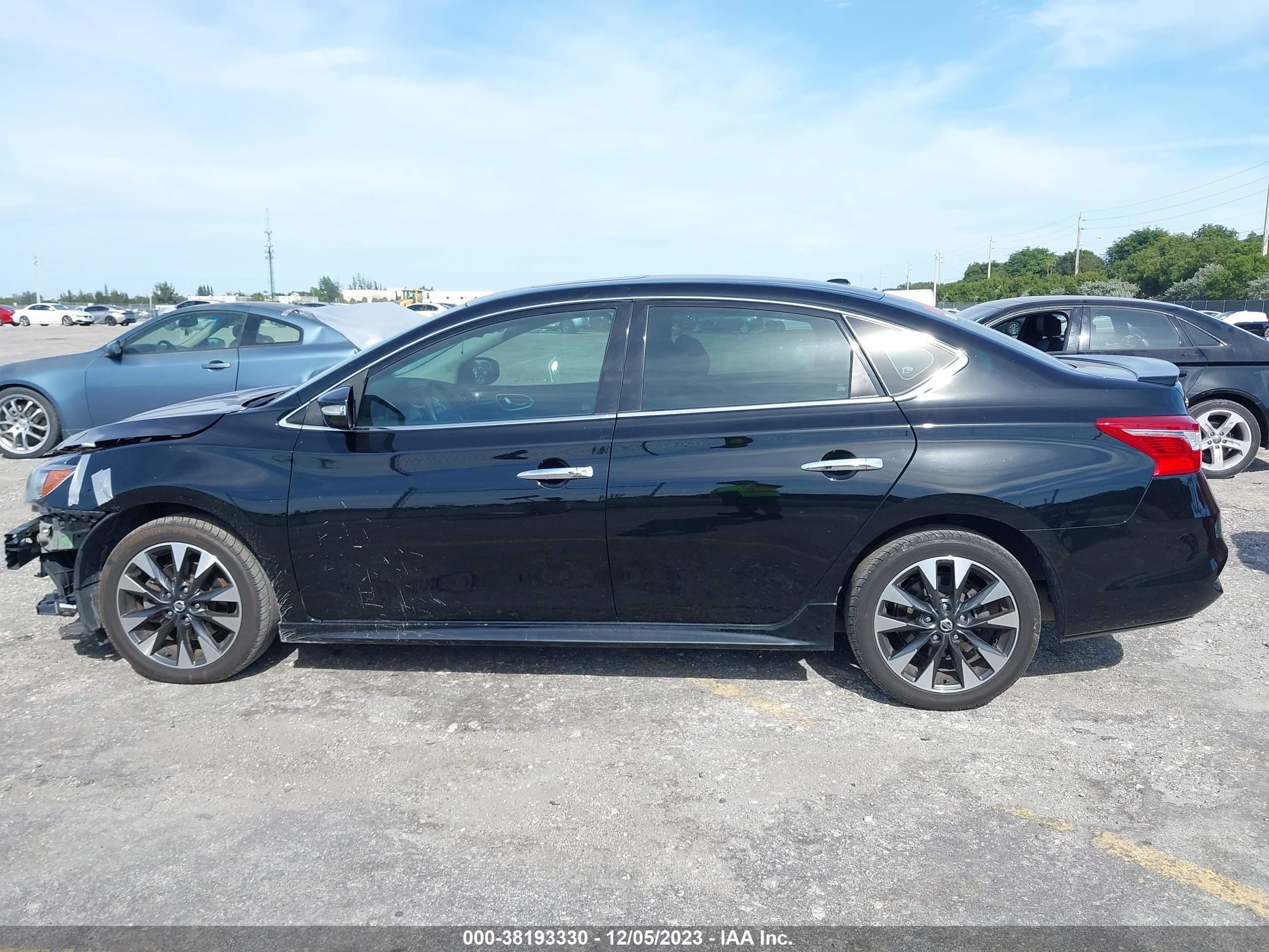 Photo 13 VIN: 3N1CB7AP8KY401660 - NISSAN SENTRA 